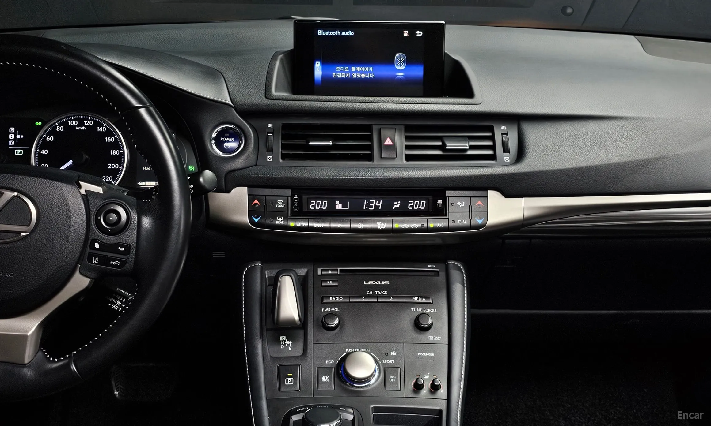 Lexus CT200h превью 16