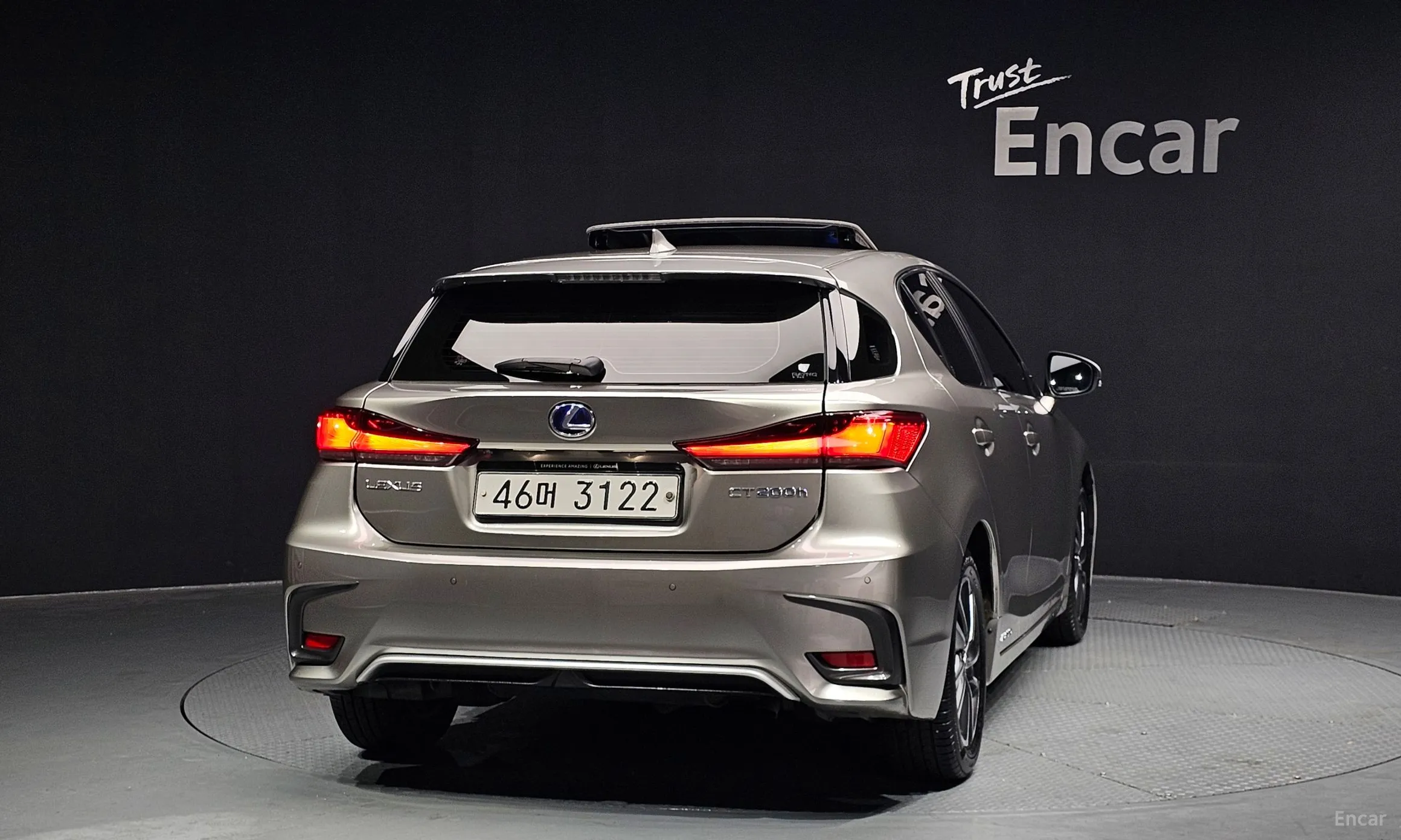 Lexus CT200h превью 4