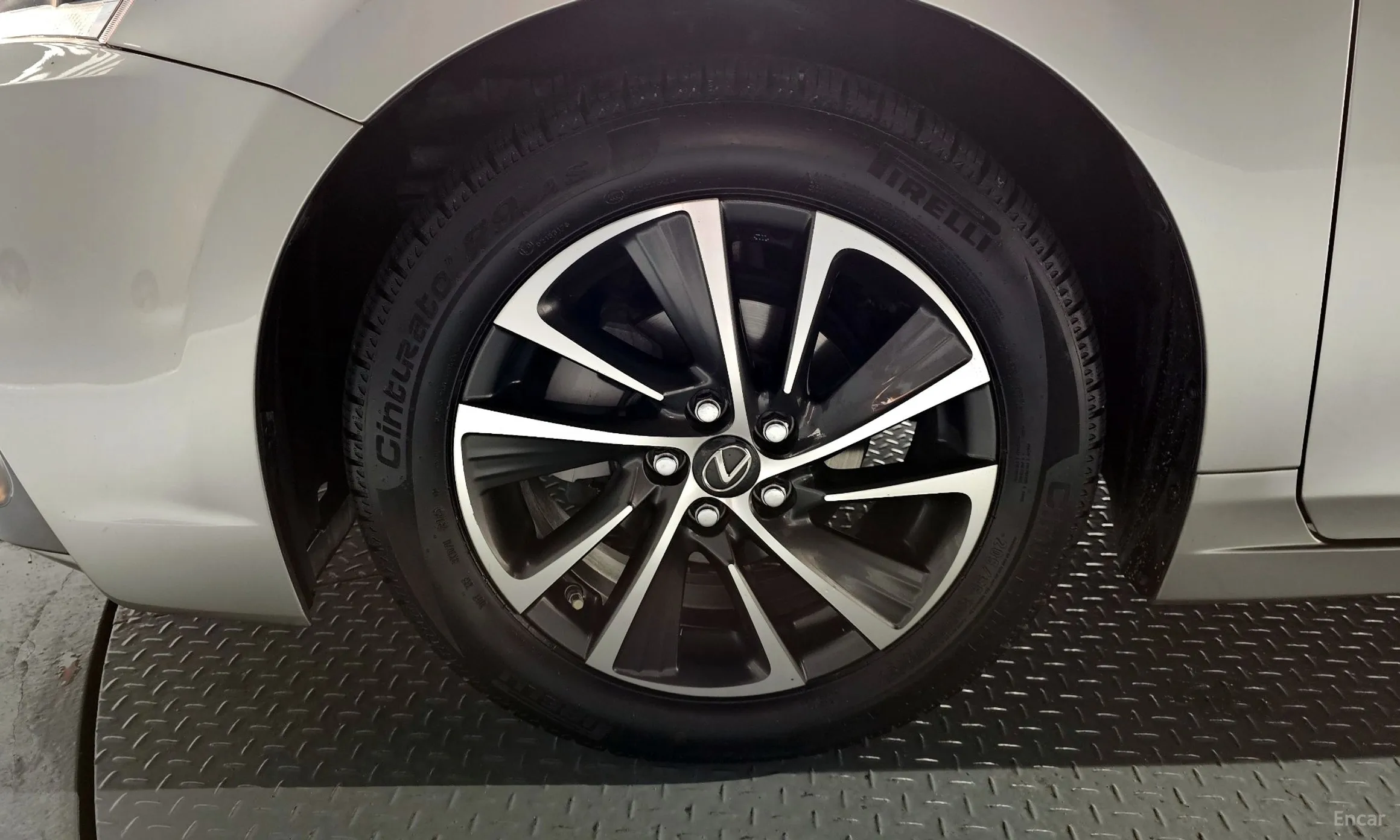 Lexus CT200h превью 5