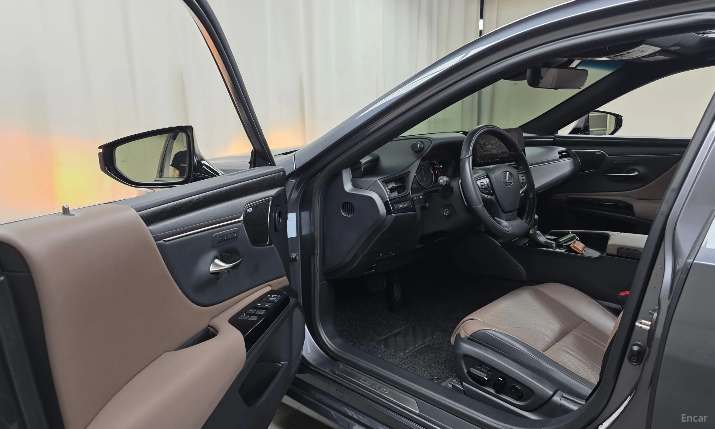 Lexus ES300h 7th Generation превью 10