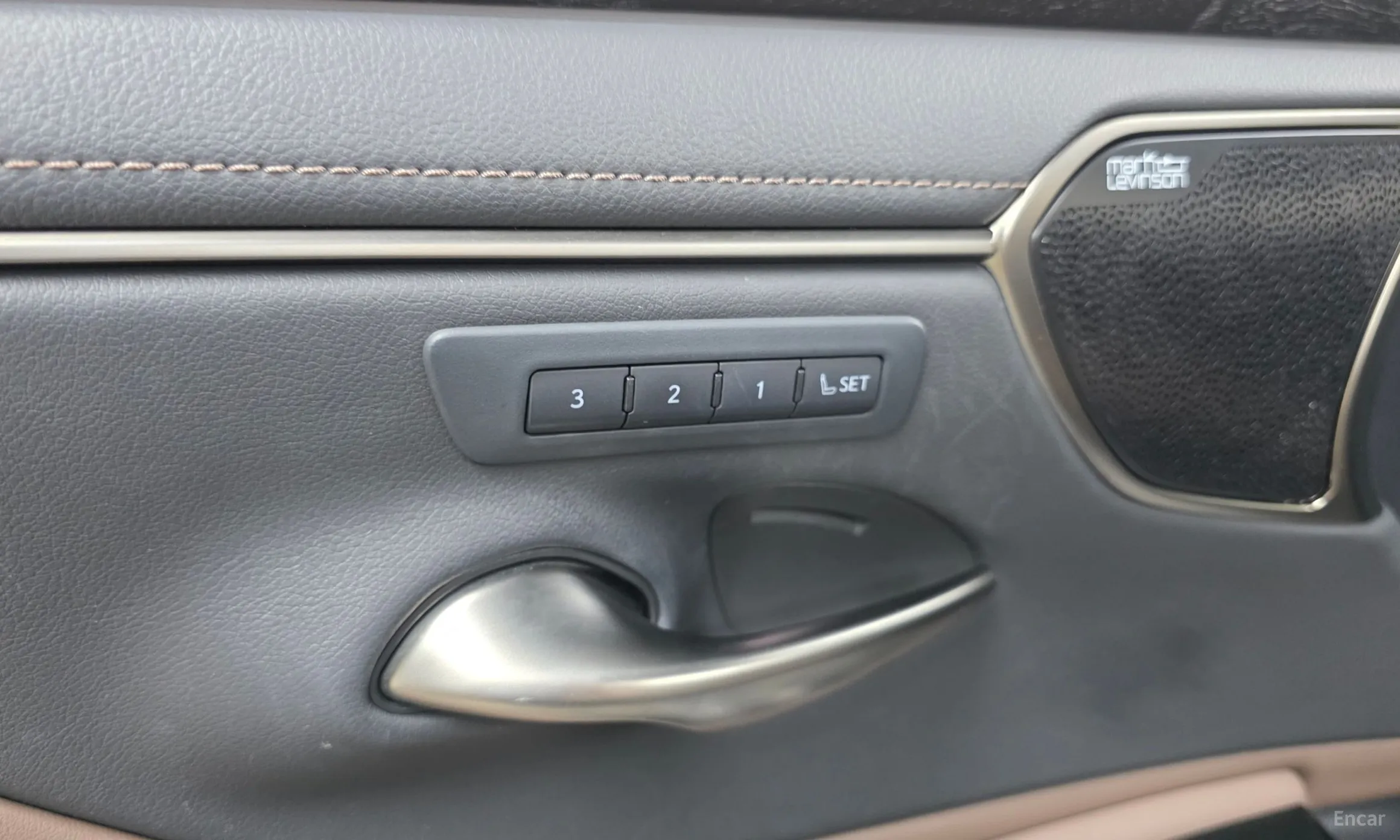 Lexus ES300h 7th Generation превью 15