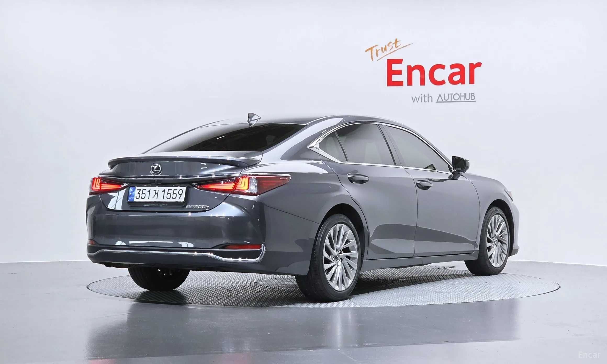 Lexus ES300h 7th Generation превью 2