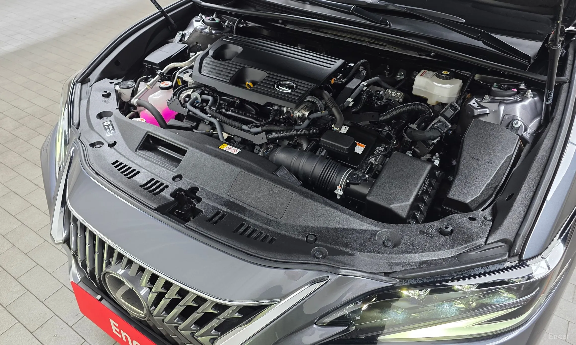 Lexus ES300h 7th Generation превью 6