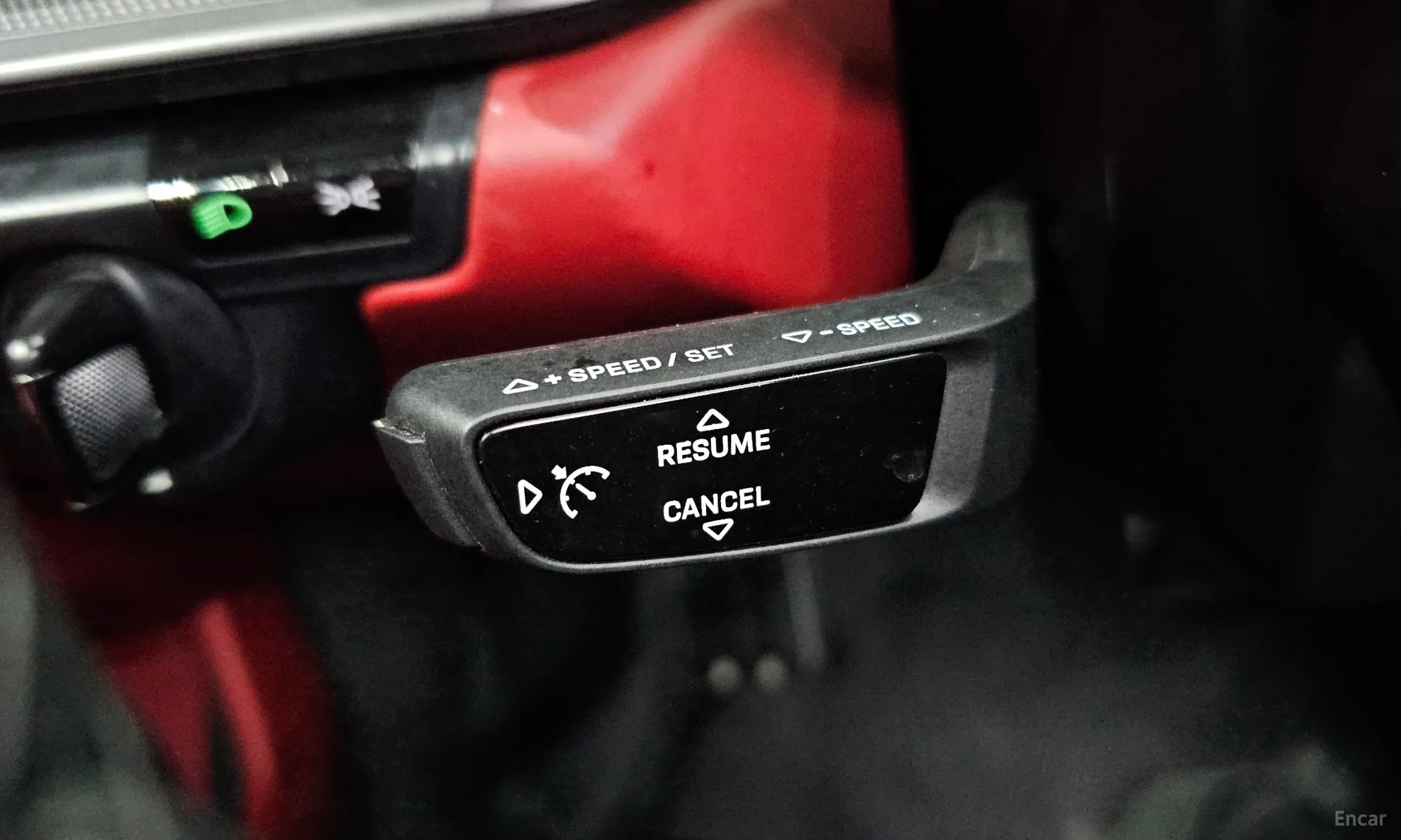 Porsche 911 (992) превью 11