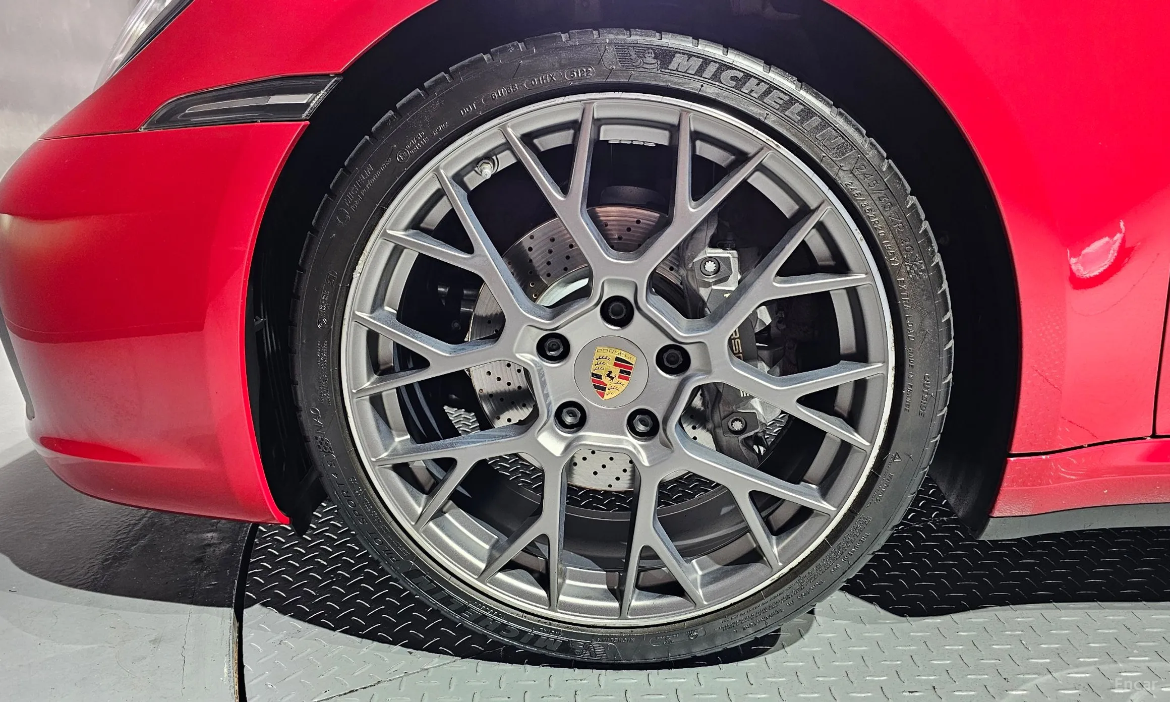 Porsche 911 (992) превью 5