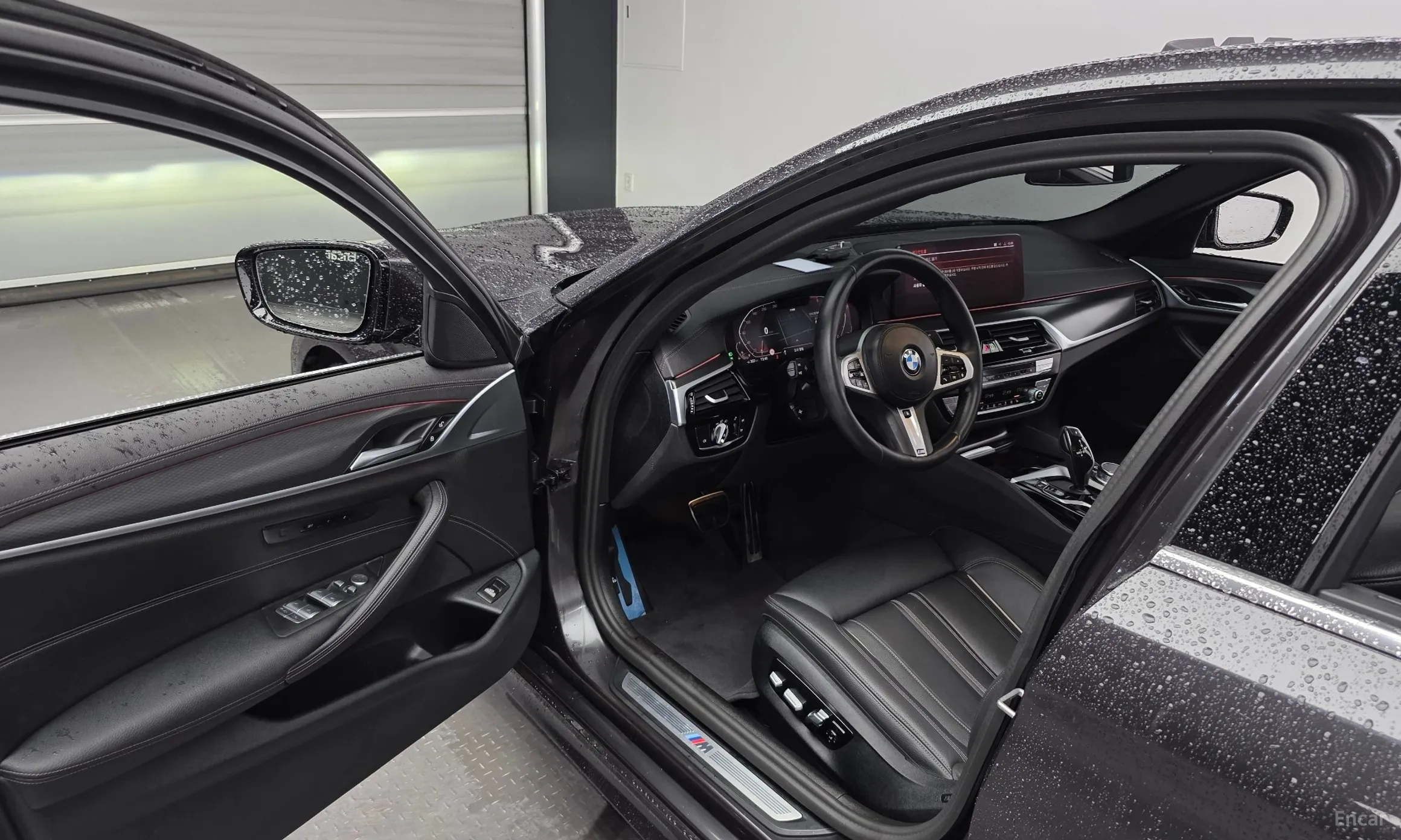 BMW 5 Series (G30) превью 10