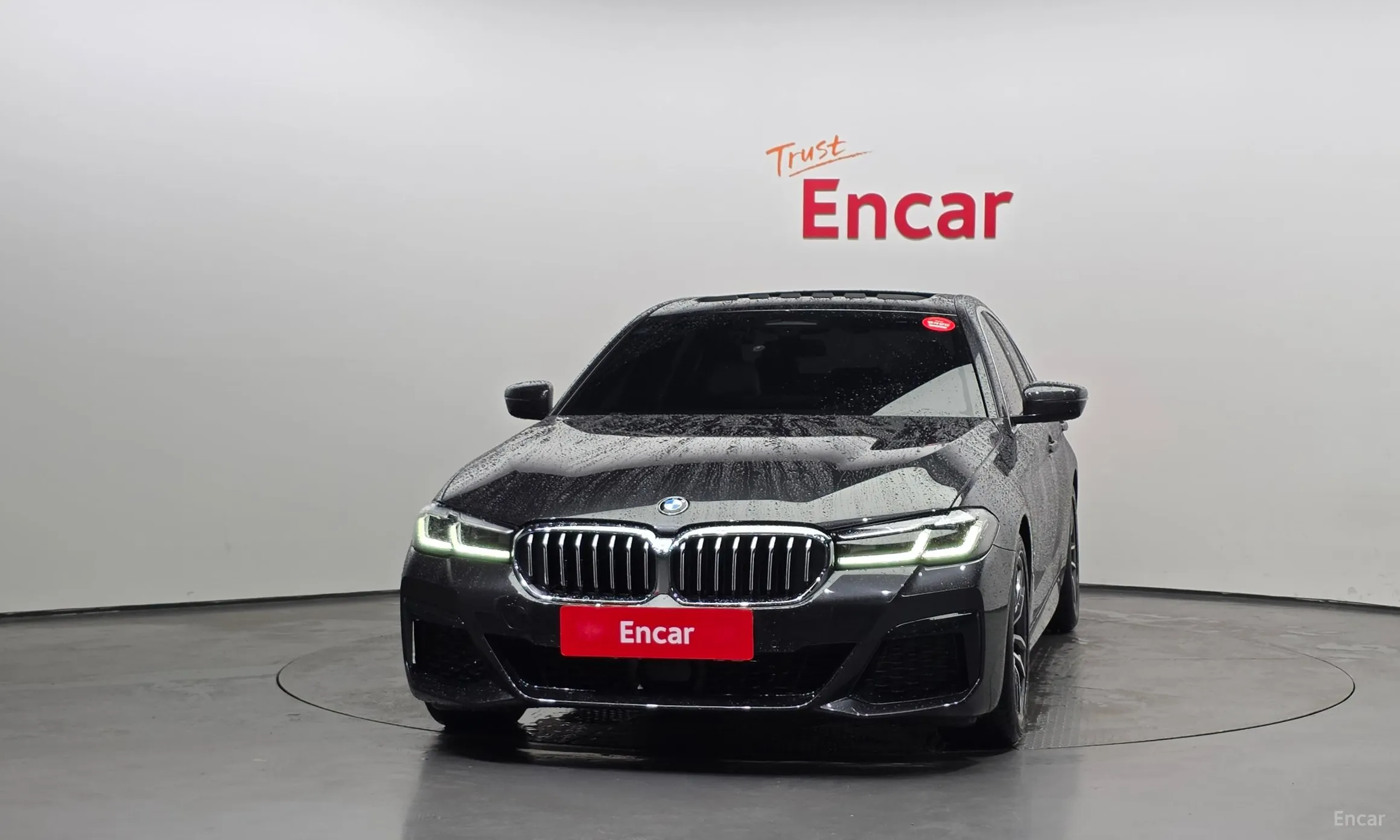 BMW 5 Series (G30) превью 3