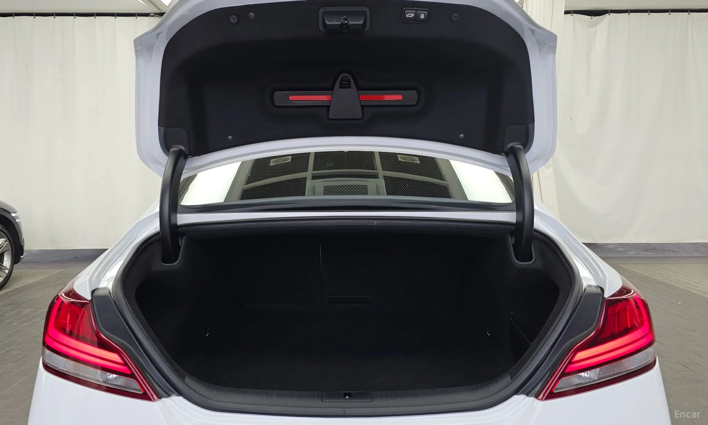 Genesis G70 превью 20