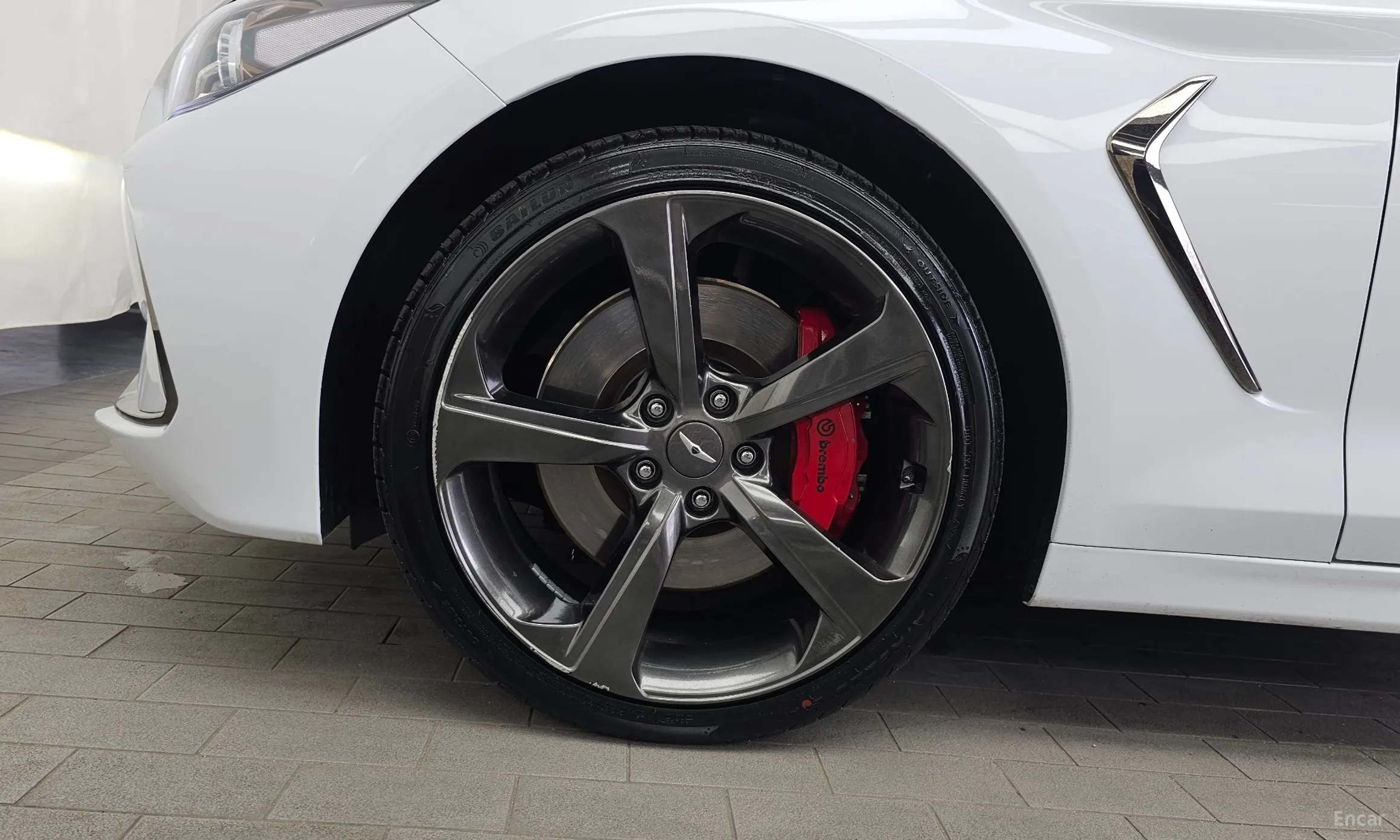 Genesis G70 превью 5