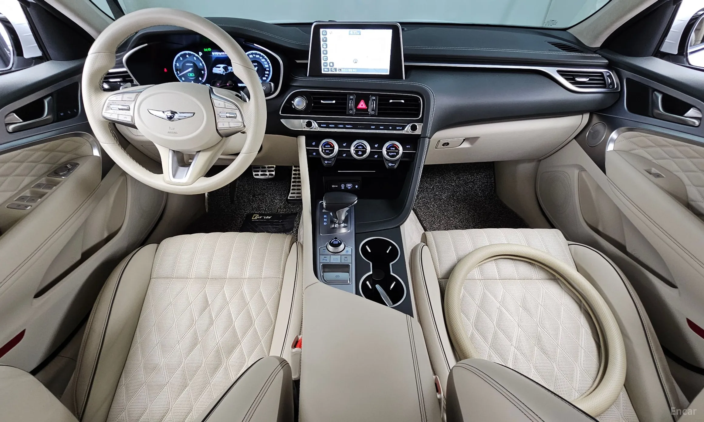 Genesis G70 превью 7