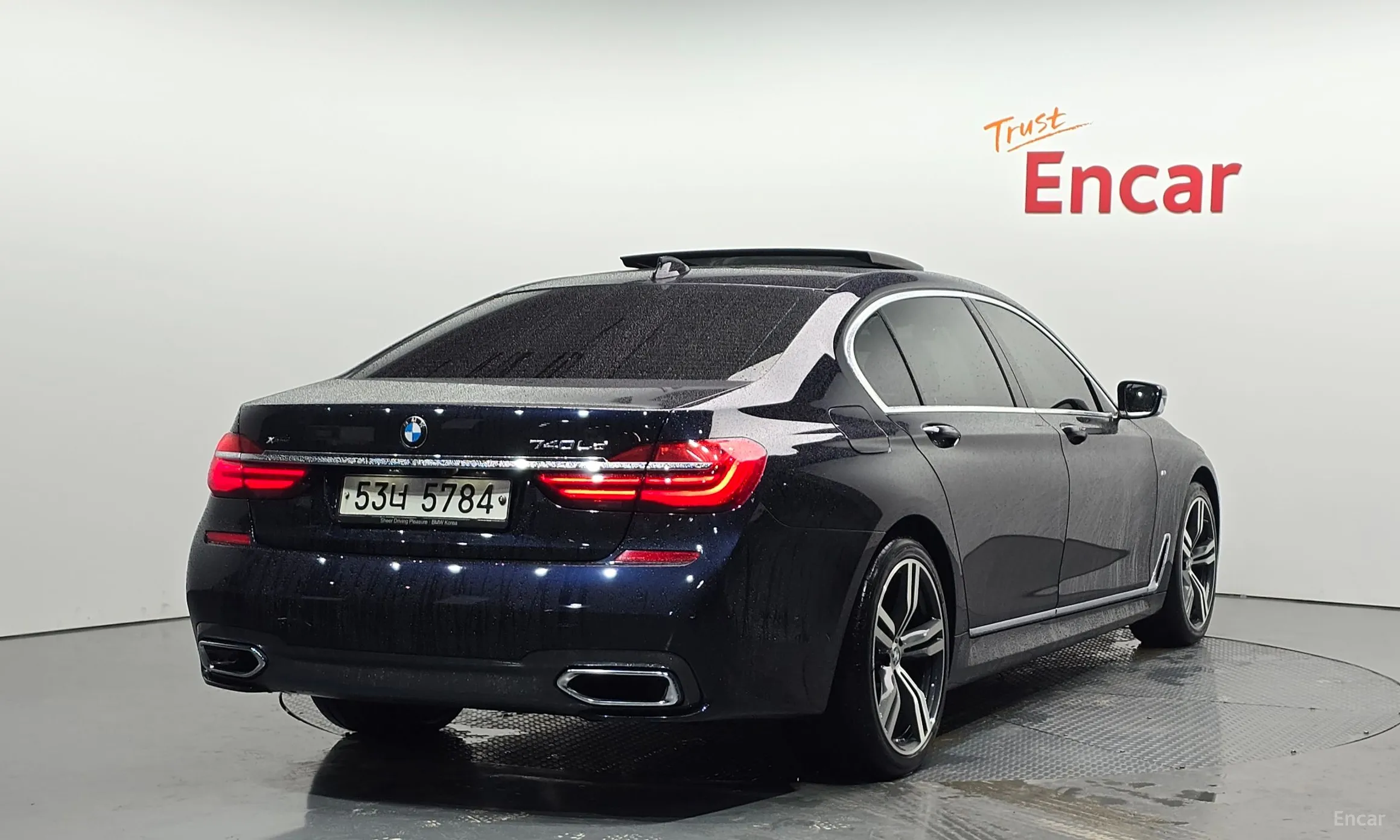 BMW 7 Series (G11)