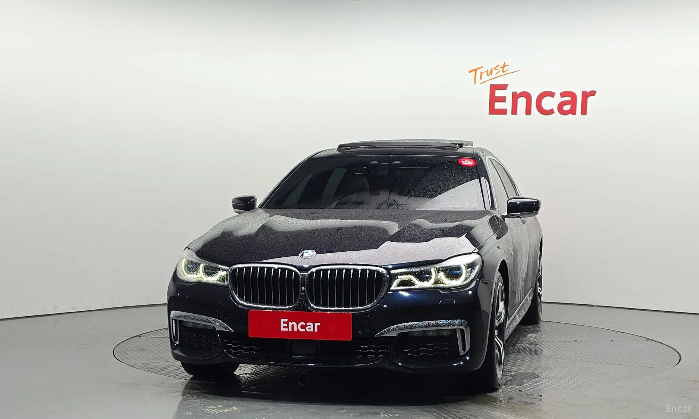 BMW 7 Series (G11) превью 3