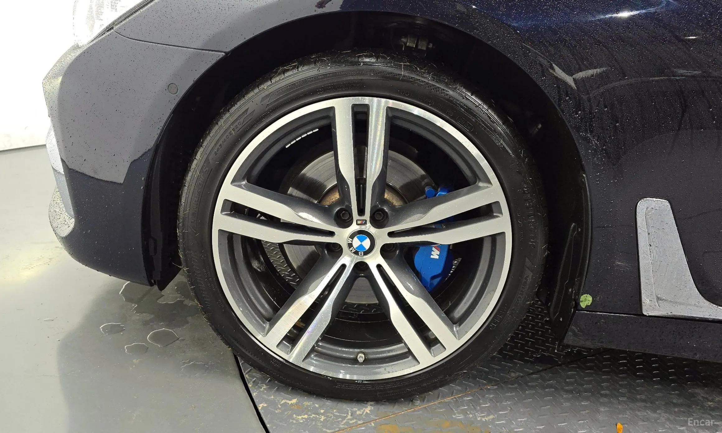 BMW 7 Series (G11) превью 5