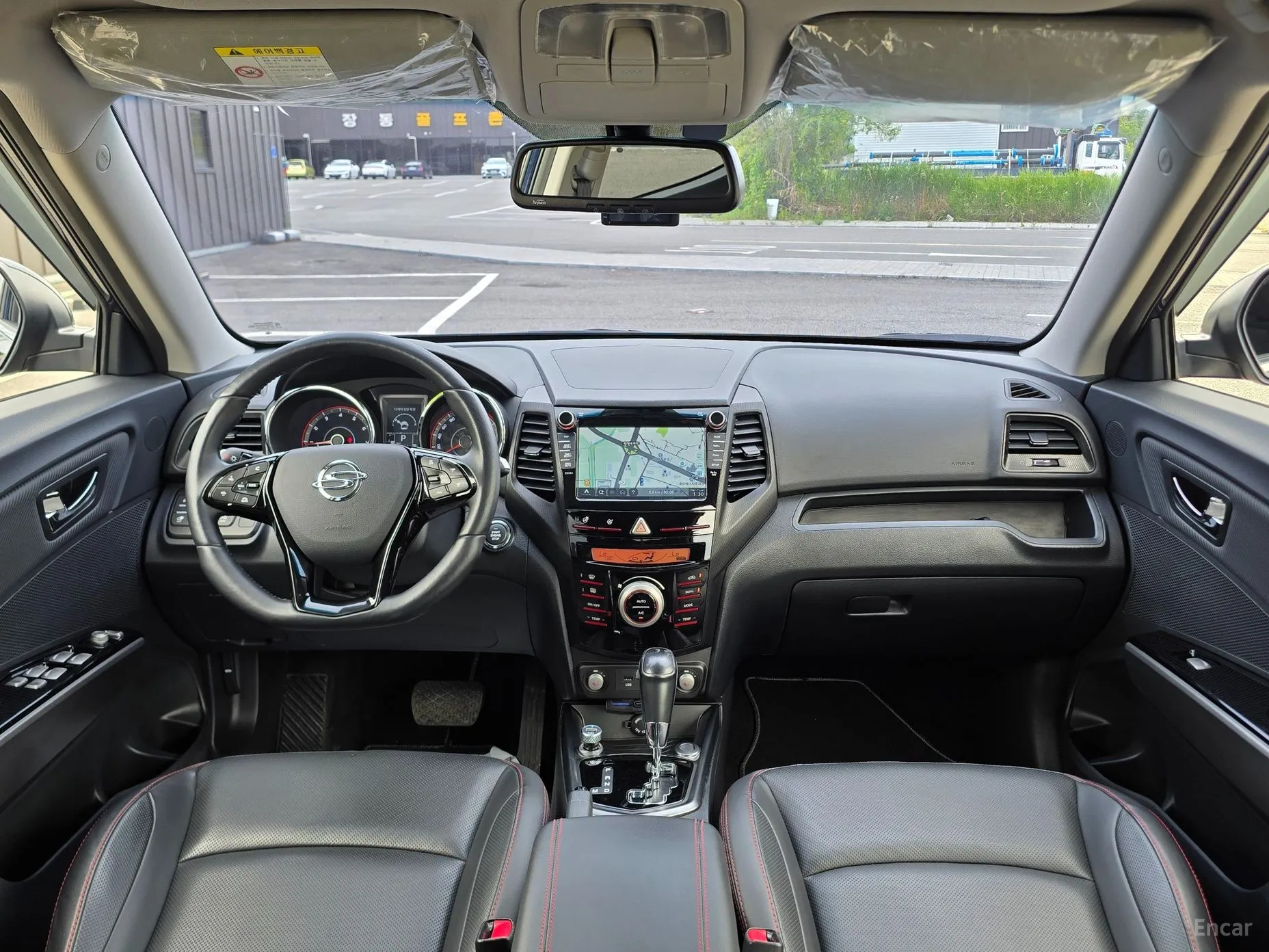 KG Mobility (SsangYong) Tivoli Air превью 6
