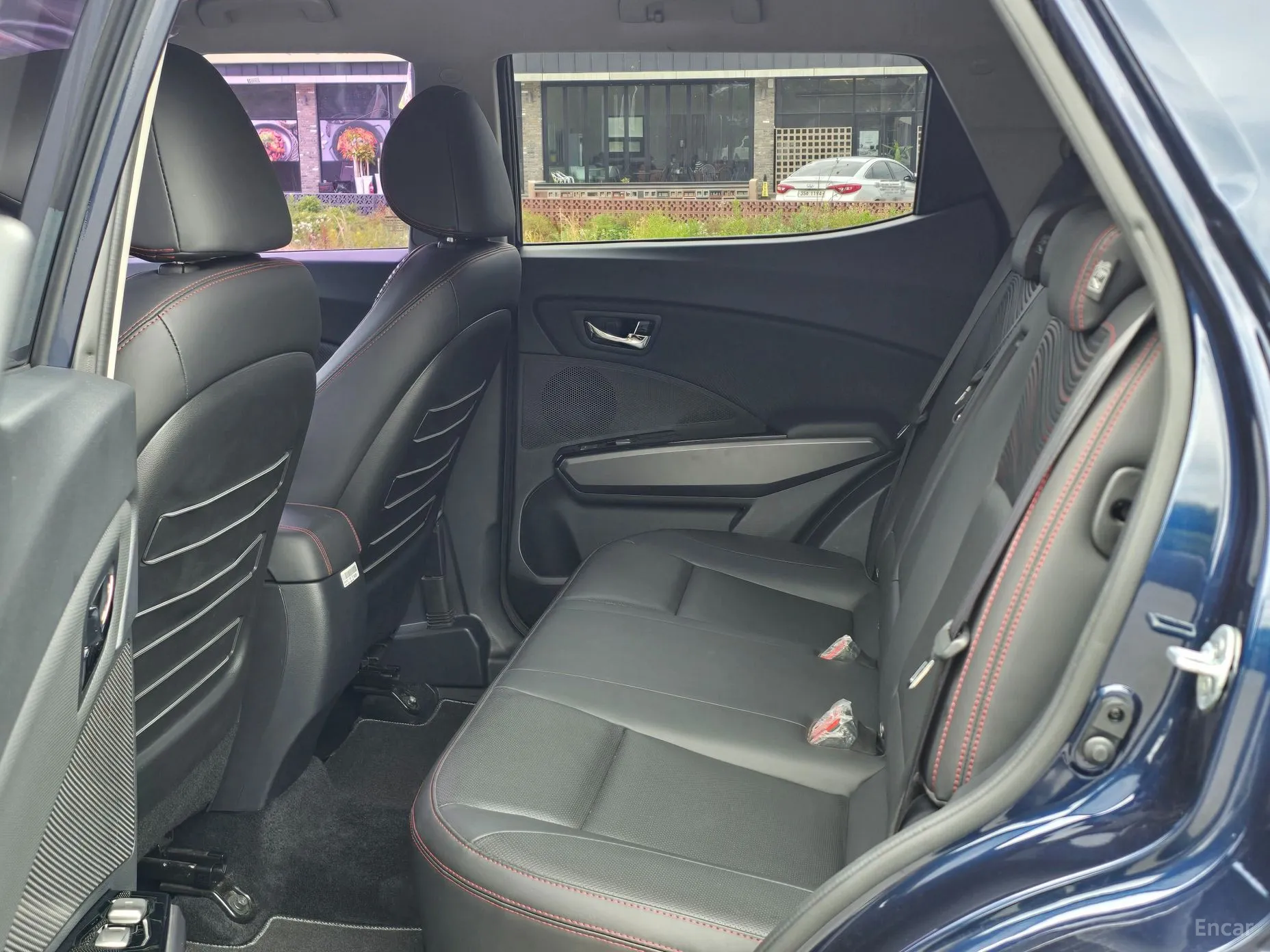 KG Mobility (SsangYong) Tivoli Air превью 8