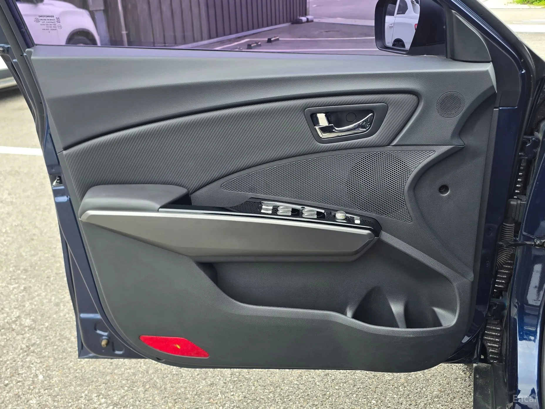 KG Mobility (SsangYong) Tivoli Air превью 9