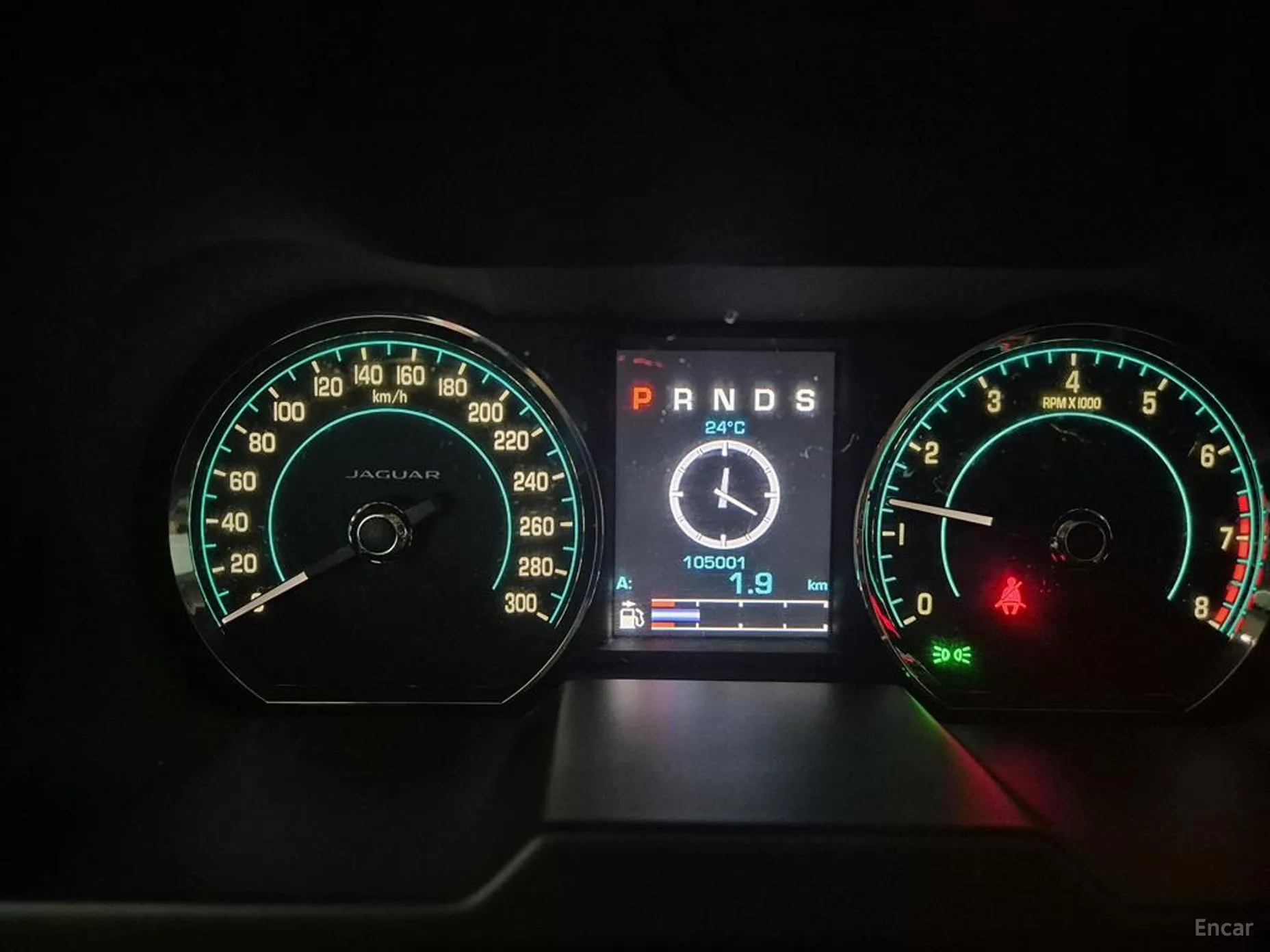 Jaguar New XF превью 9