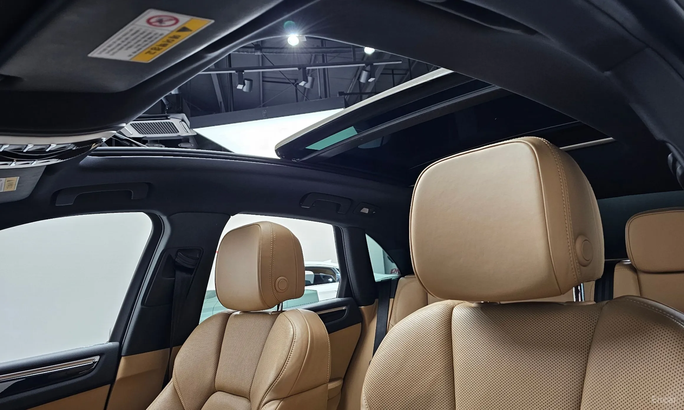 Porsche Macan превью 15