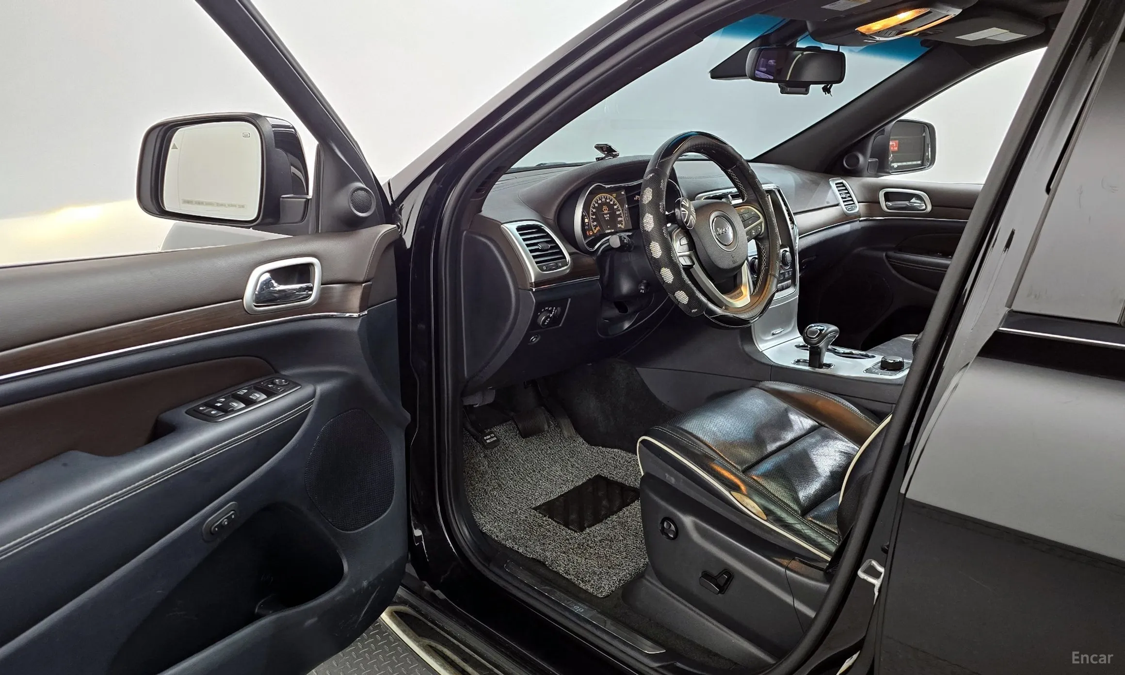Jeep Grand Cherokee превью 10