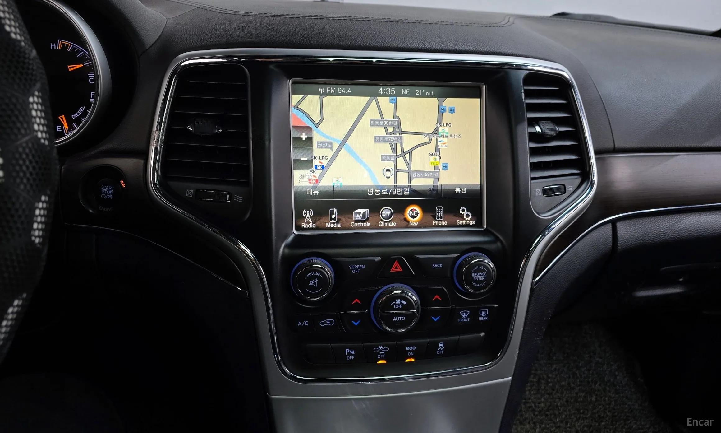 Jeep Grand Cherokee превью 12