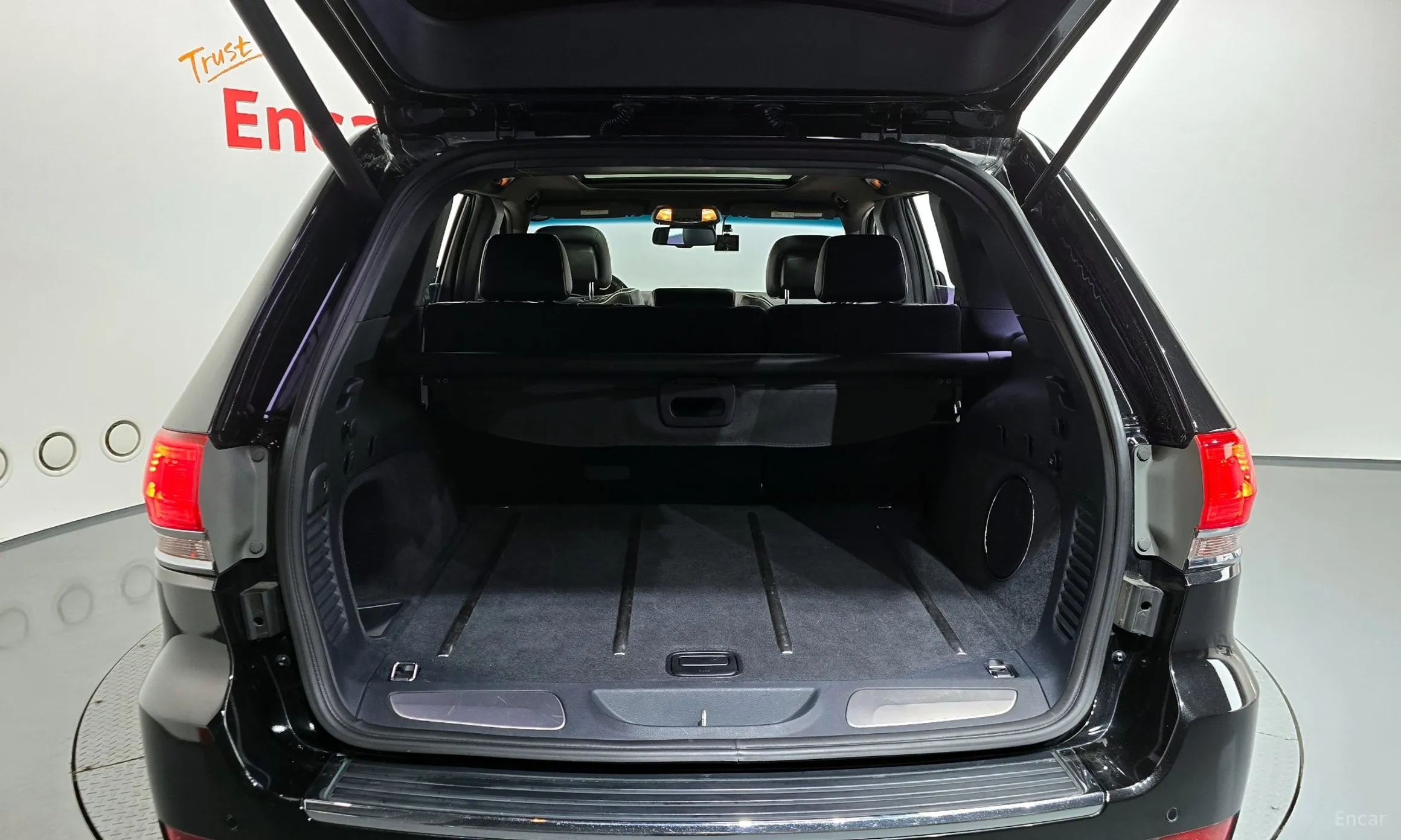 Jeep Grand Cherokee превью 19