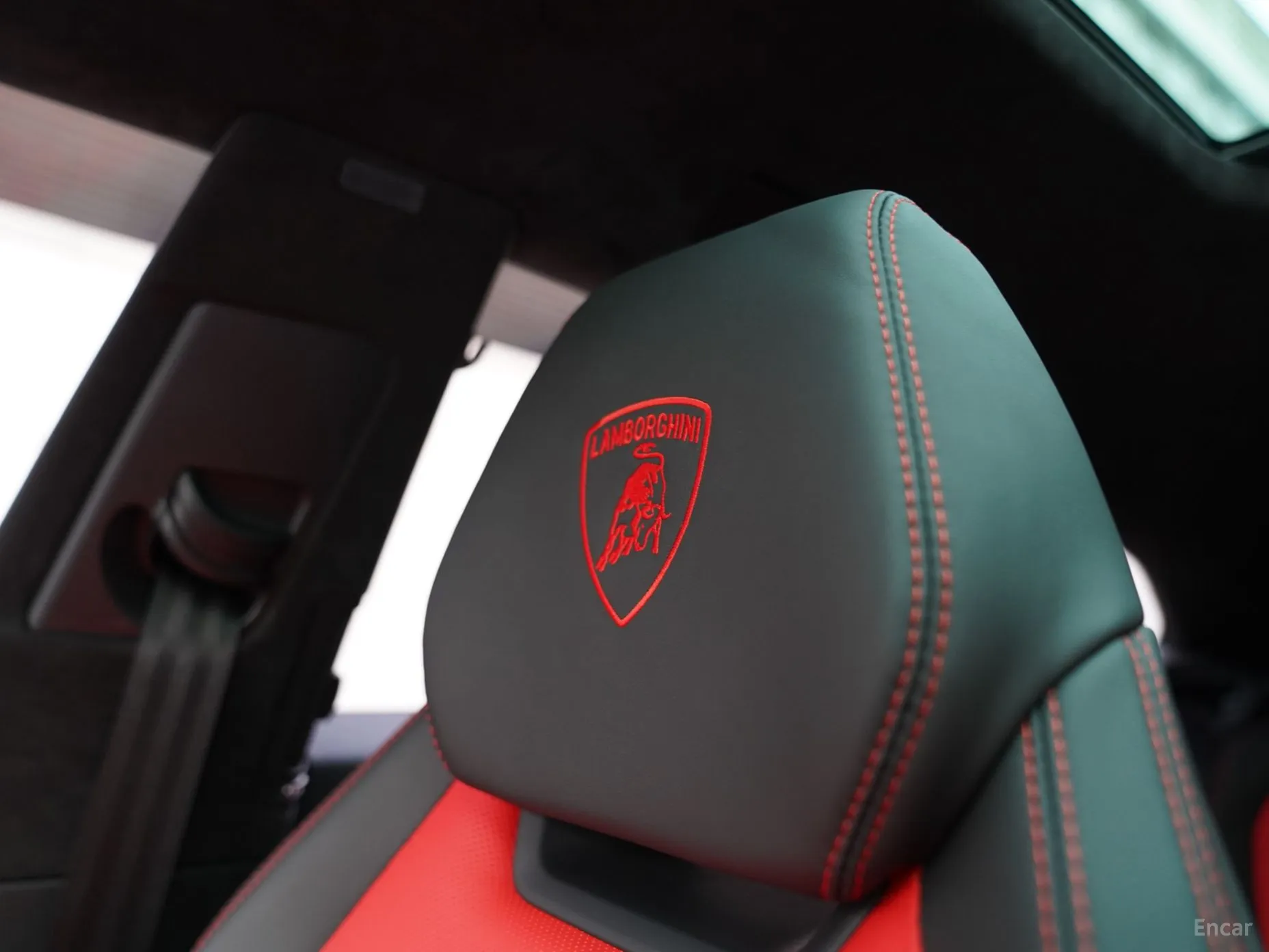 Lamborghini Urus превью 19