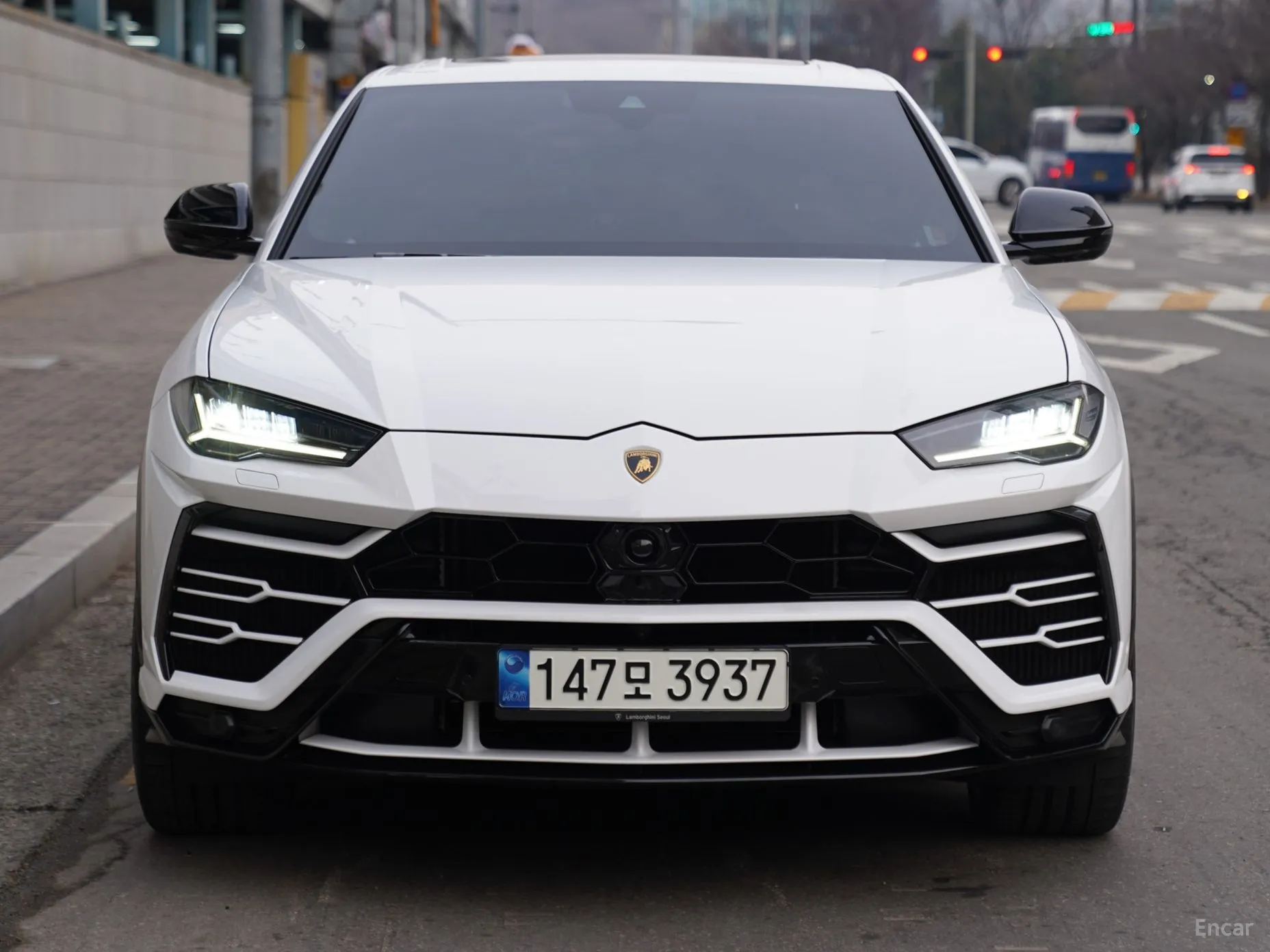 Lamborghini Urus превью 4