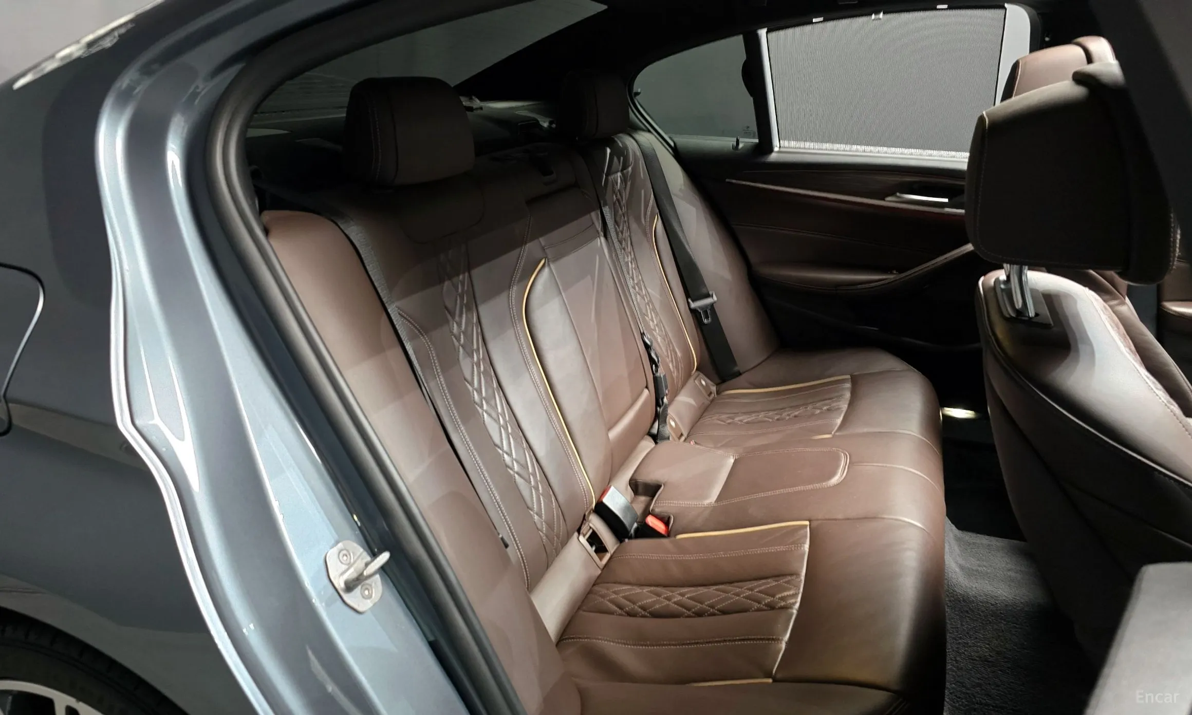 BMW 5 Series (G30) превью 11