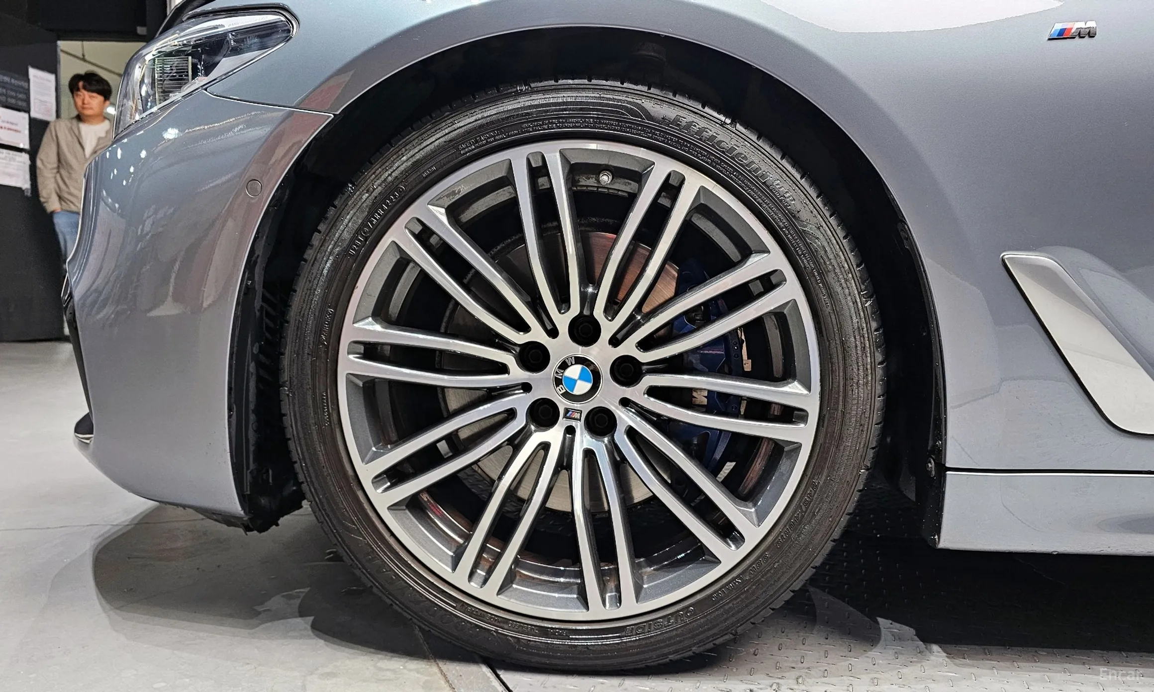 BMW 5 Series (G30) превью 5