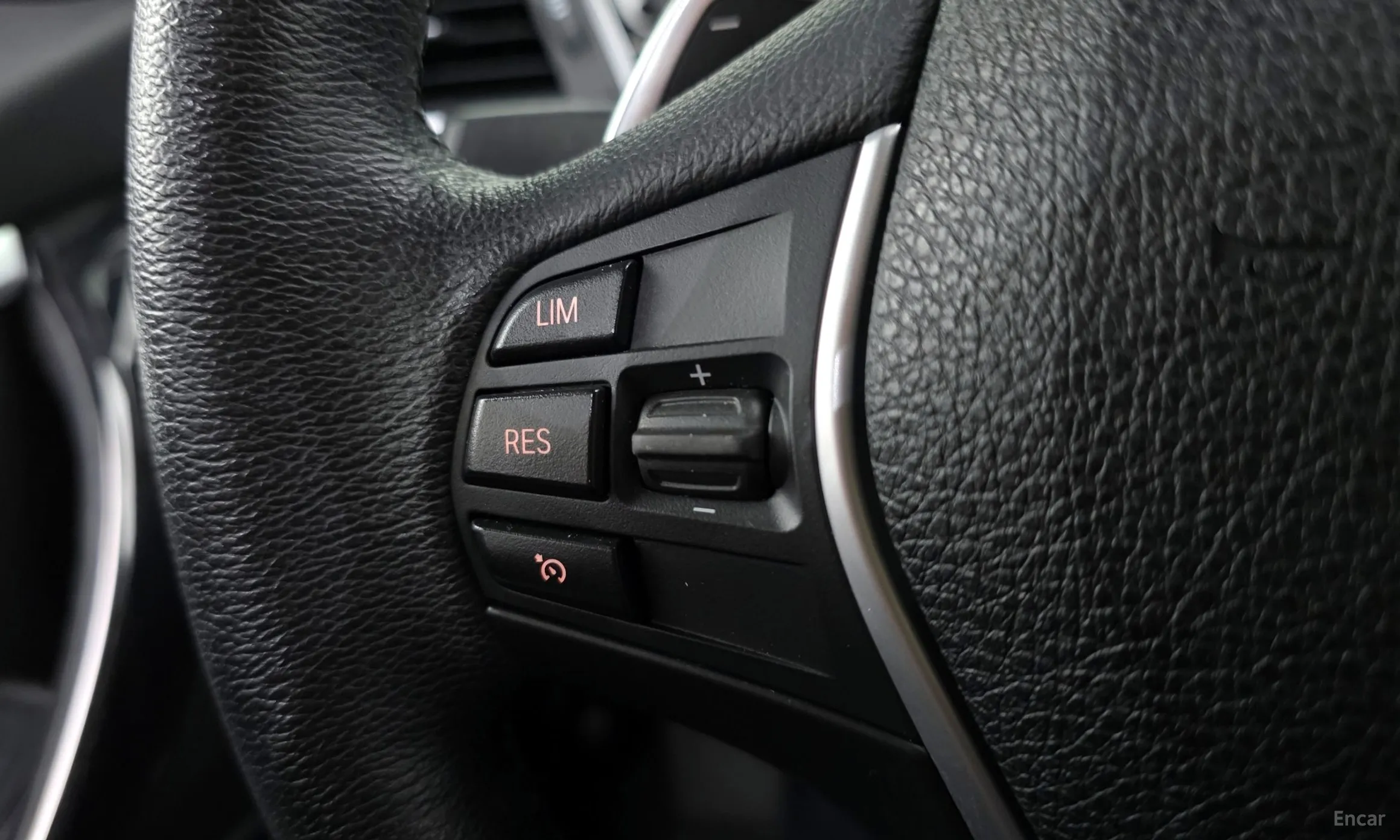 BMW 3 Series (F30) превью 19