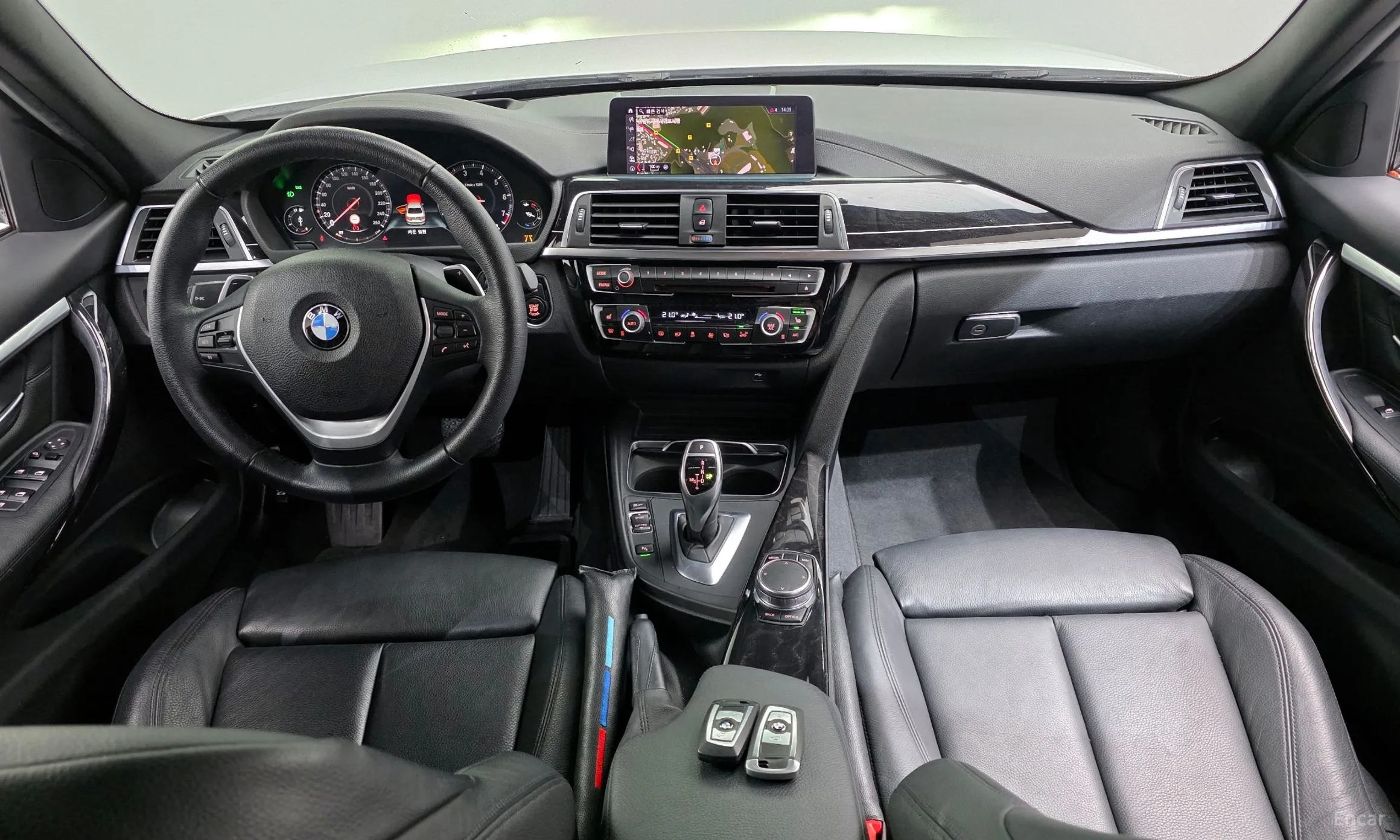 BMW 3 Series (F30) превью 7
