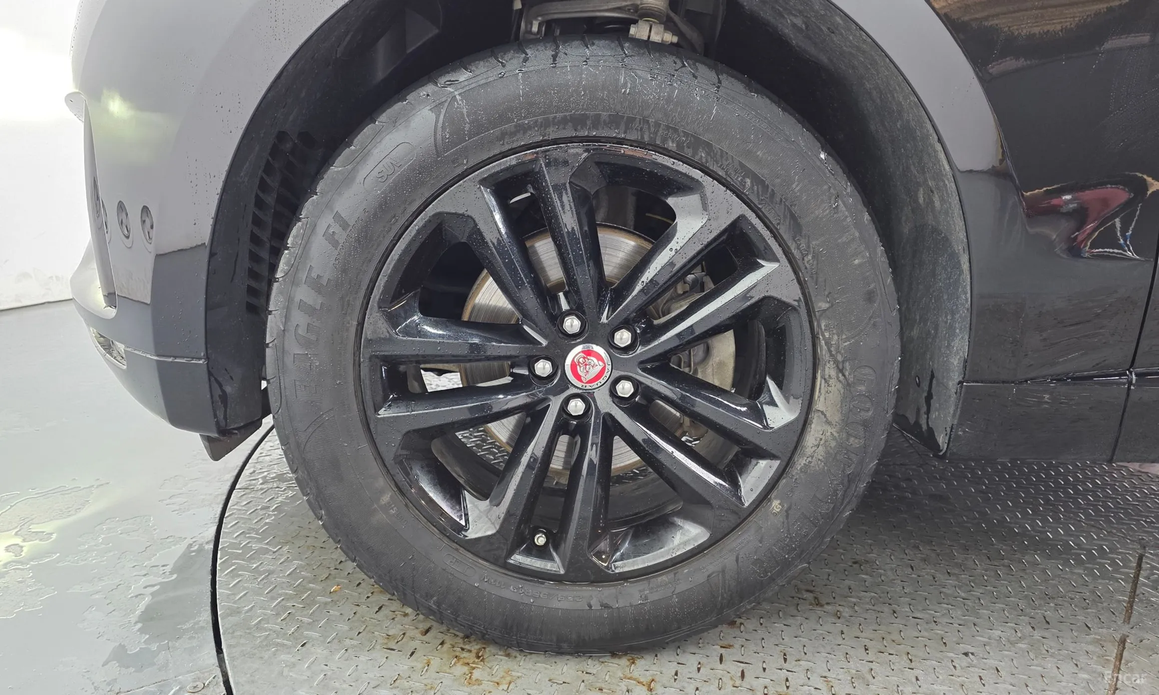 Jaguar F-PACE превью 5