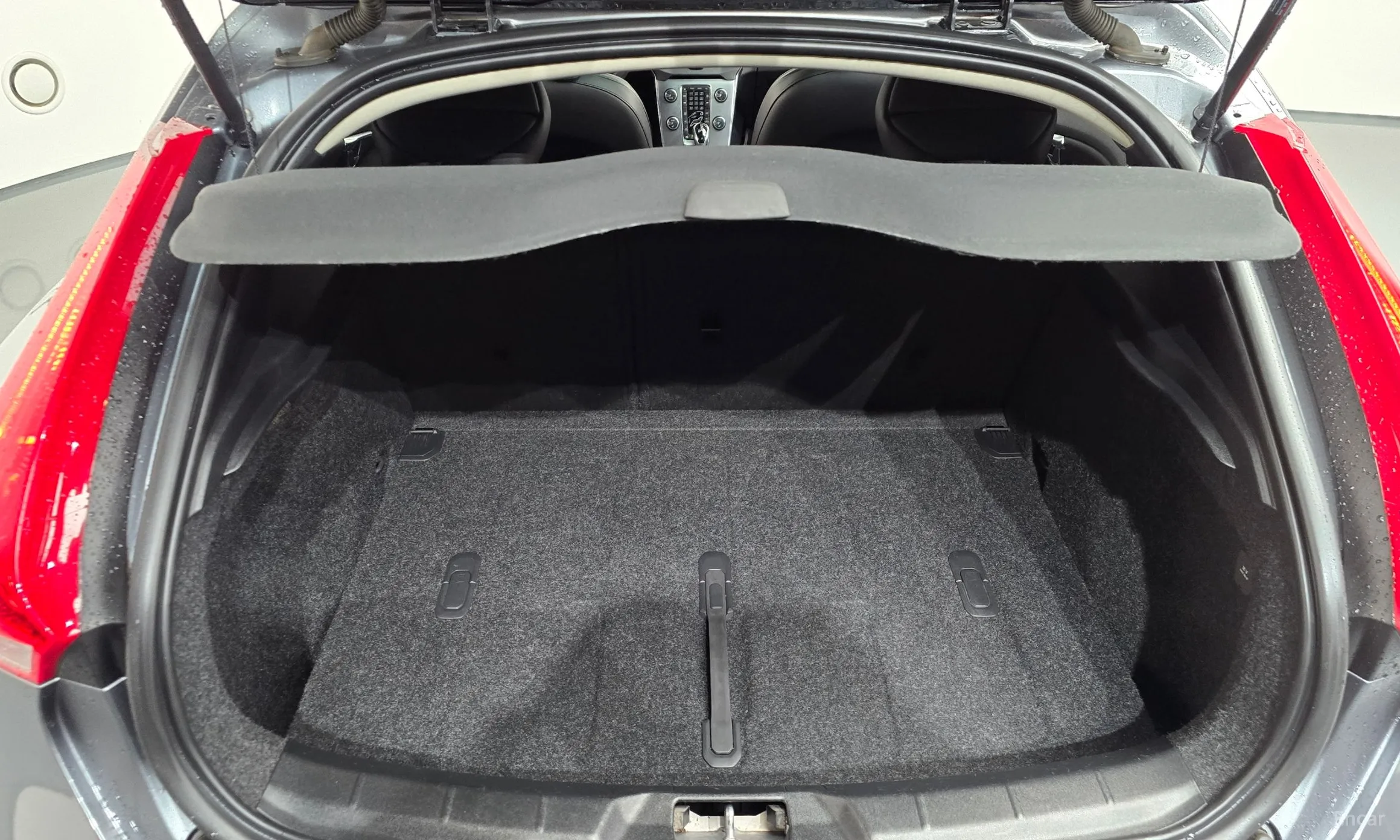 Volvo V40 превью 17