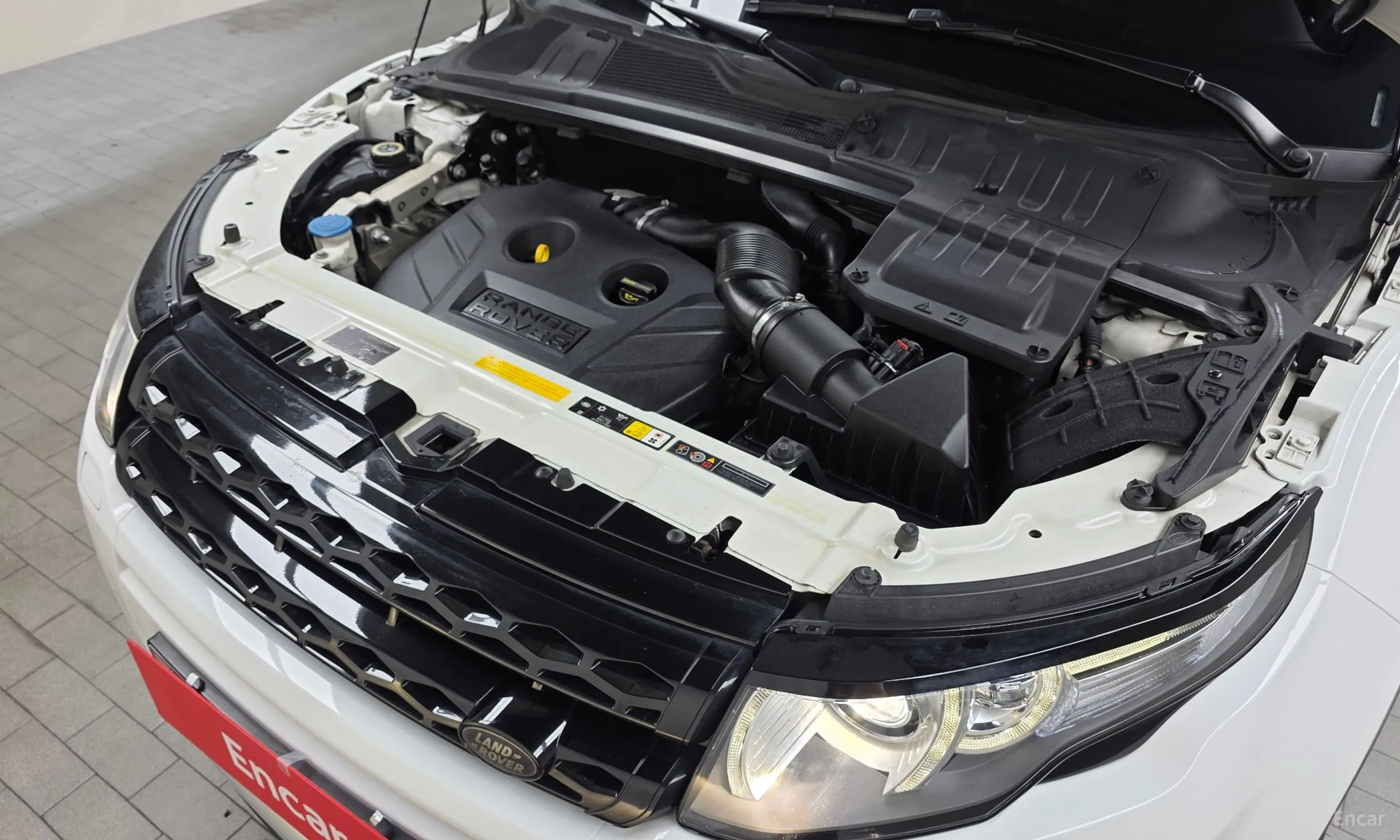 Land Rover Range Rover Evoque превью 6