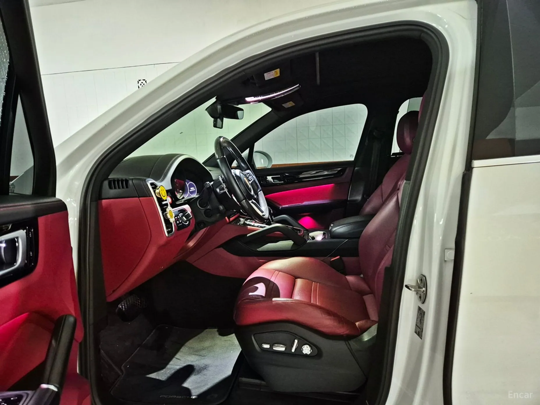 Porsche Cayenne (PO536) превью 18