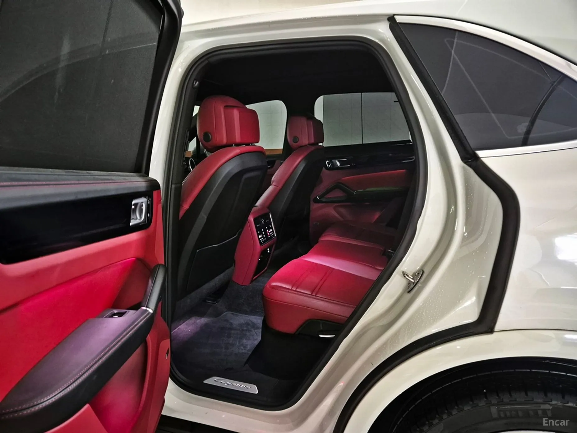 Porsche Cayenne (PO536) превью 19