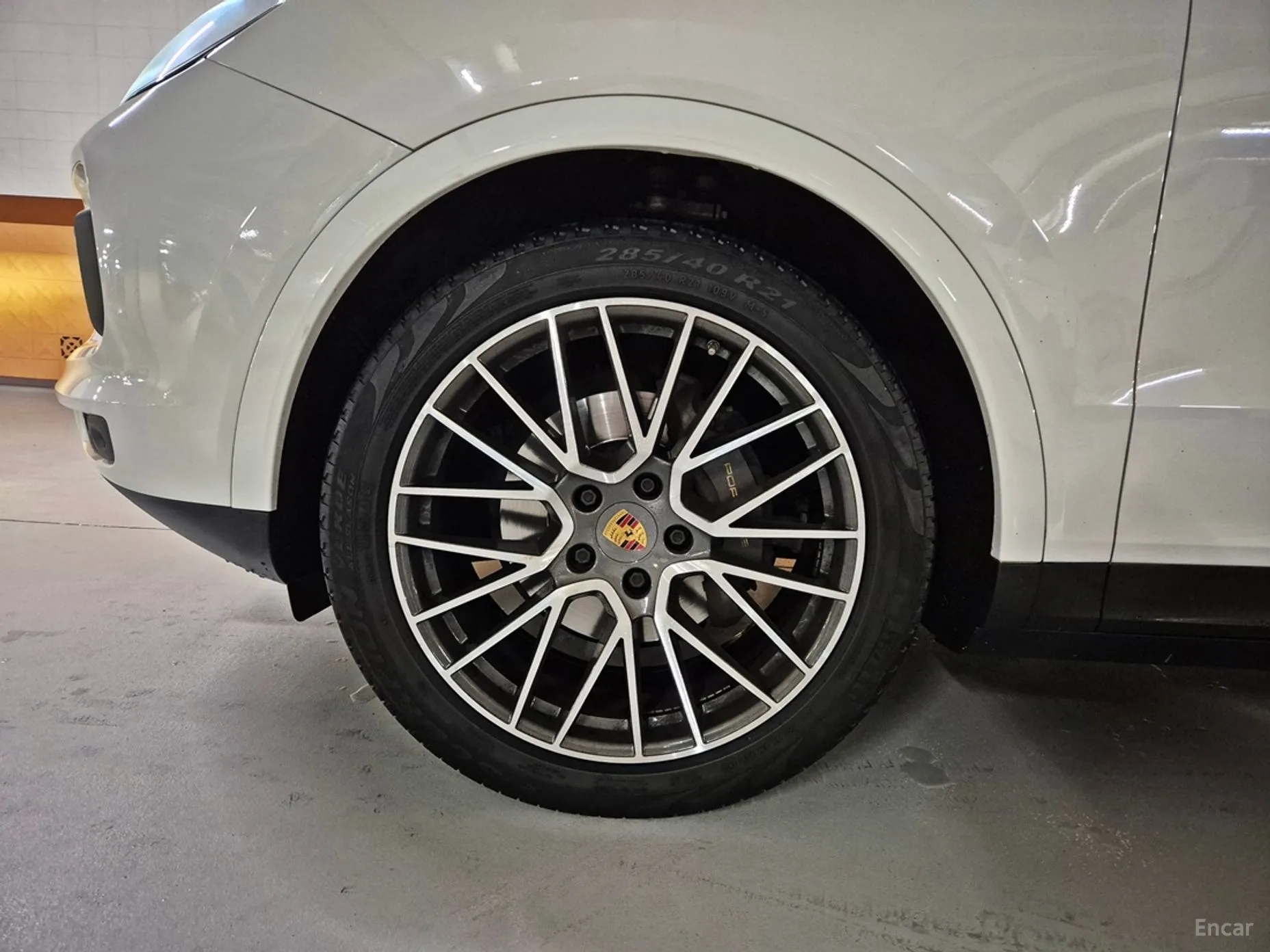 Porsche Cayenne (PO536) превью 20