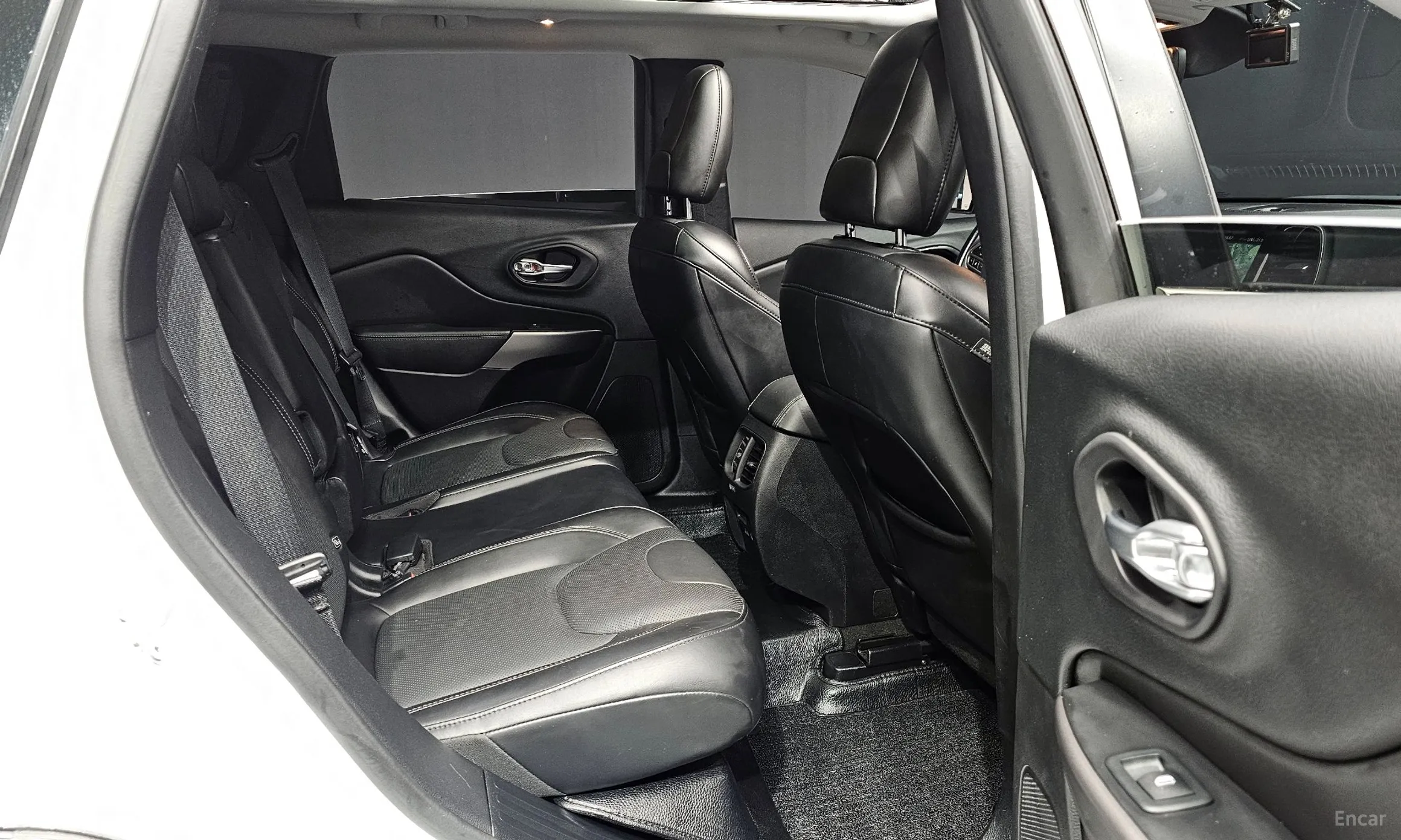 Jeep Cherokee (KL) превью 12