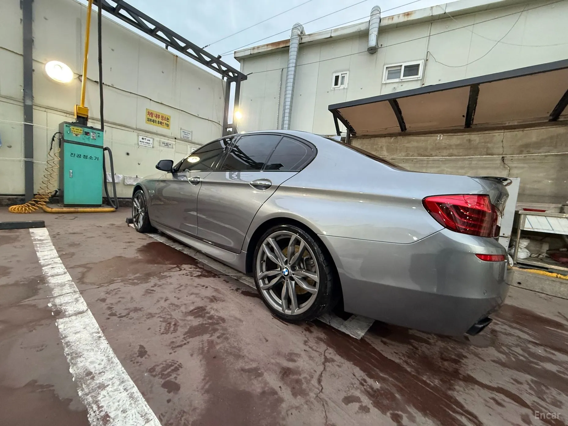 BMW 5 Series (F10) превью 2