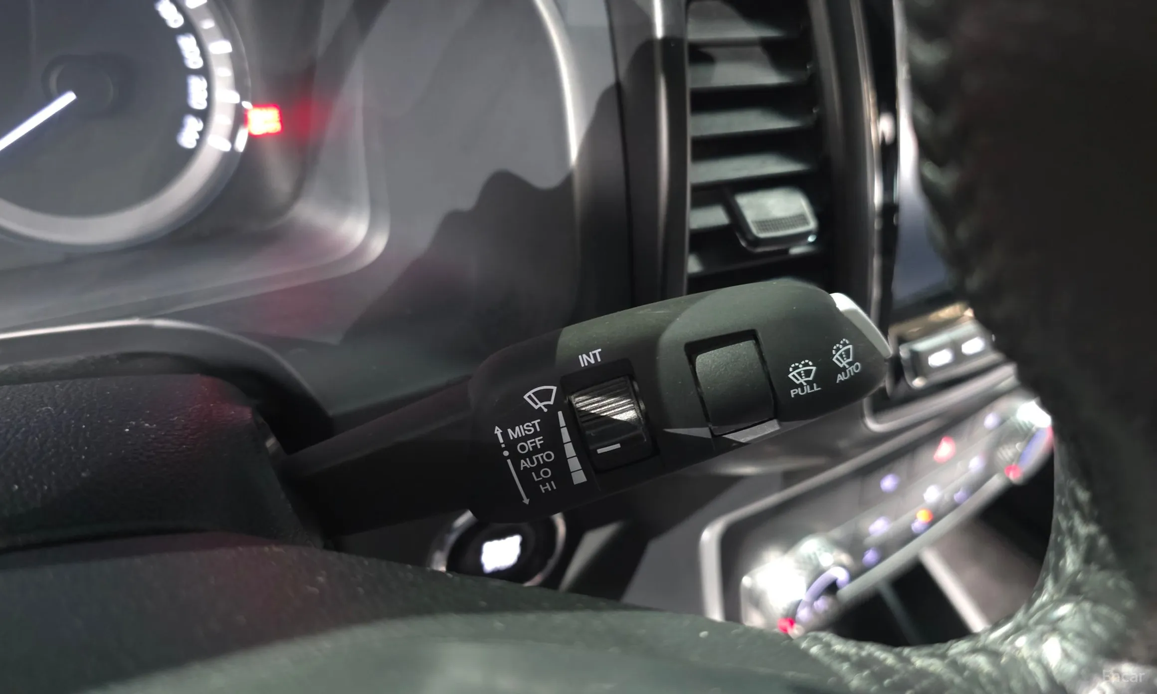 KG Mobility (SsangYong) Rexton Sports превью 17