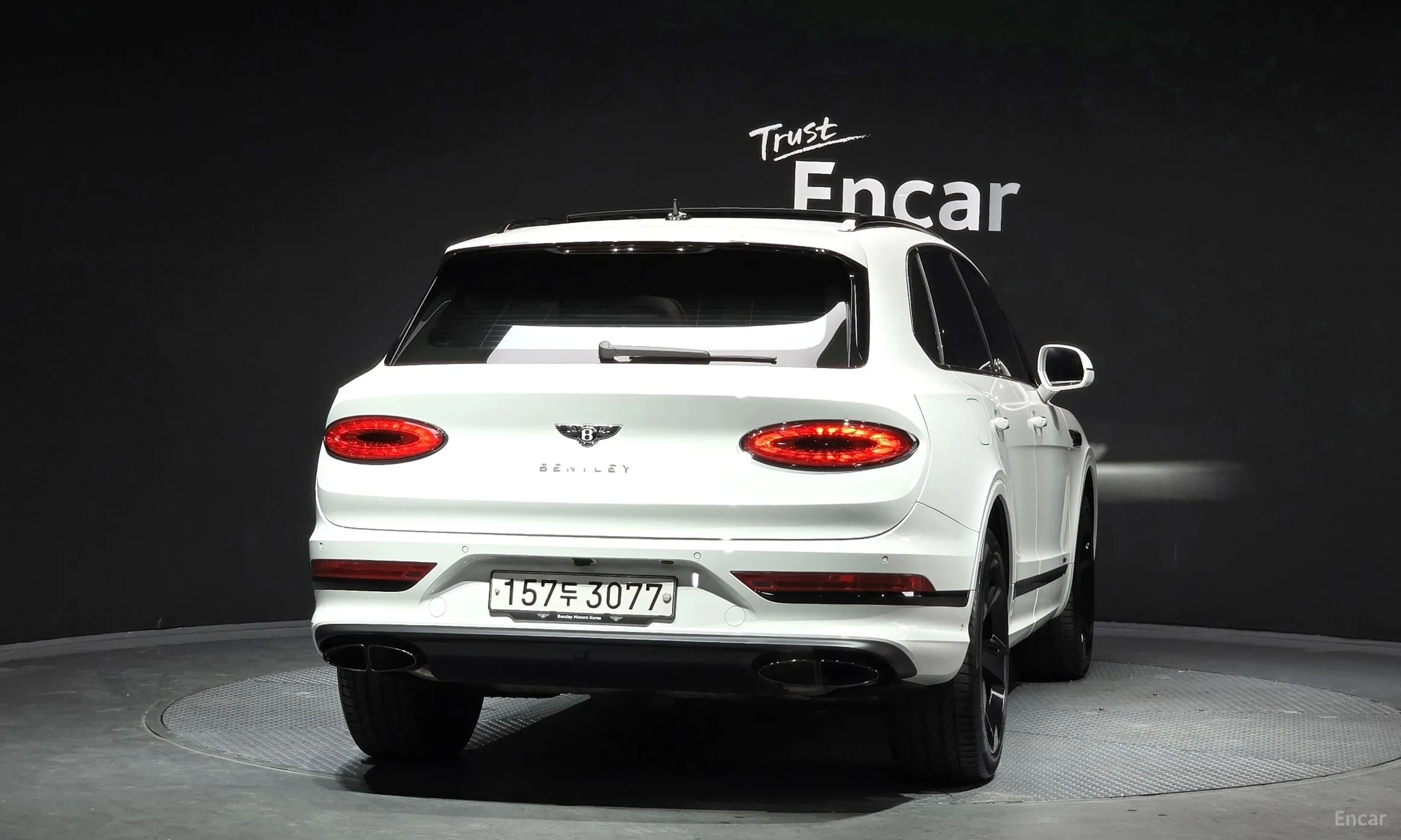 Bentley Bentayga превью 4