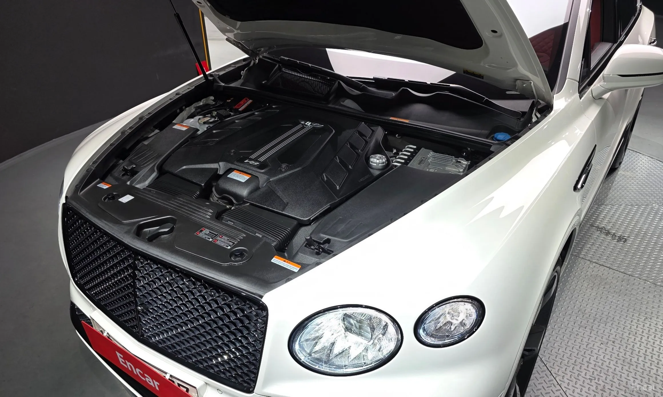 Bentley Bentayga превью 6