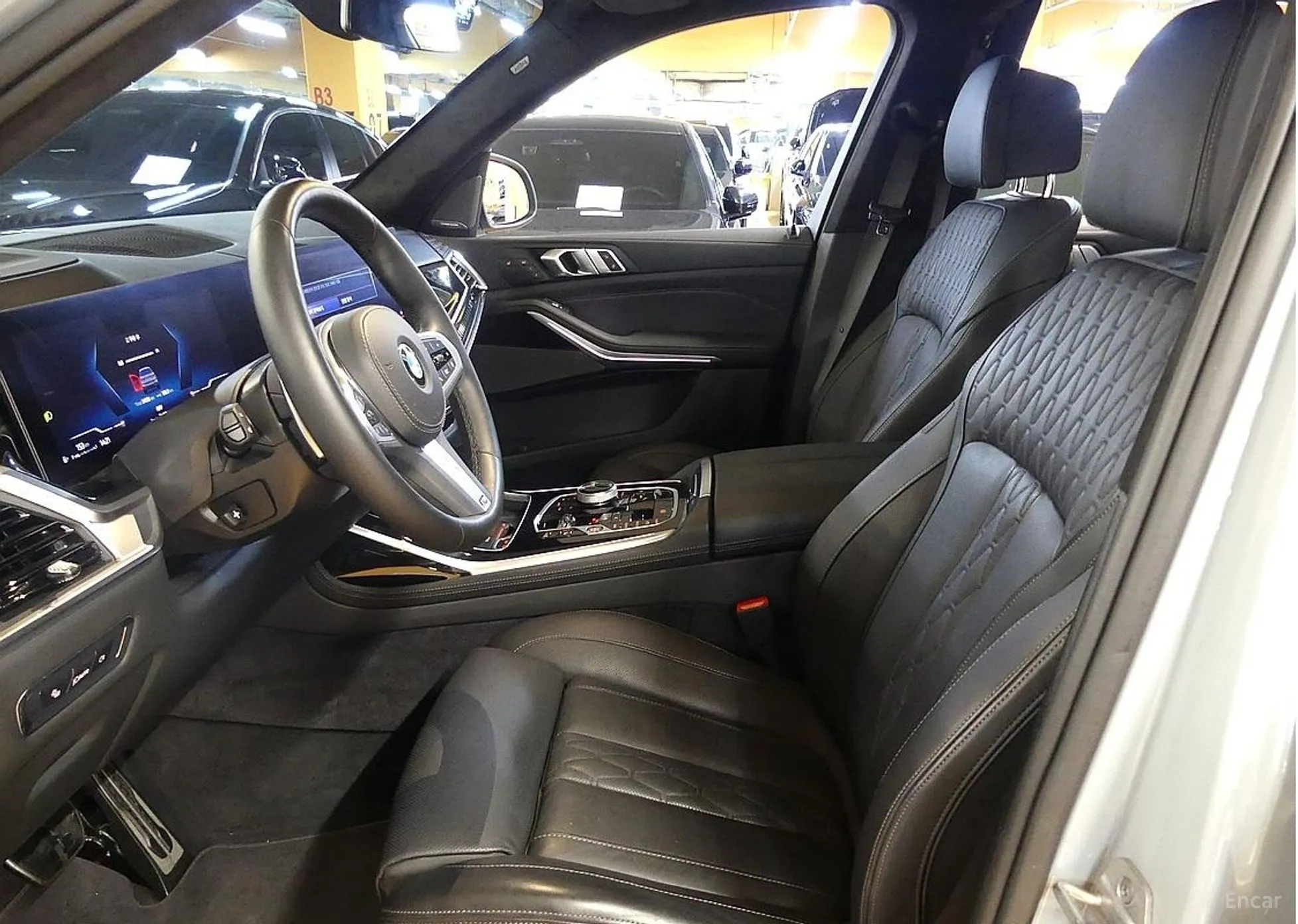 BMW X7 (G07) превью 10