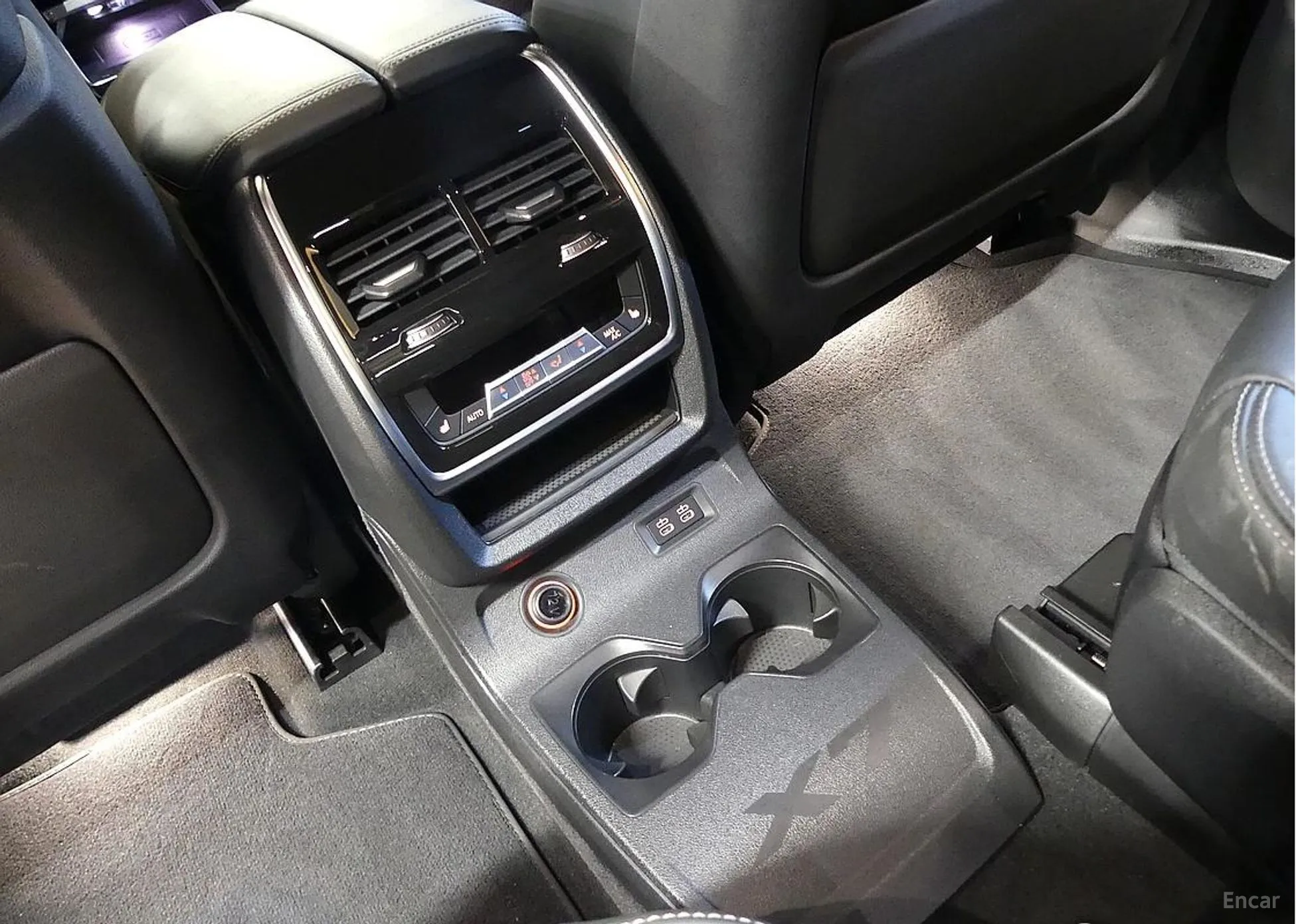 BMW X7 (G07) превью 18