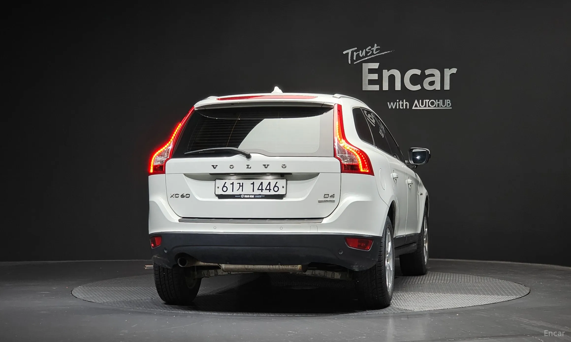 Volvo XC60 превью 4