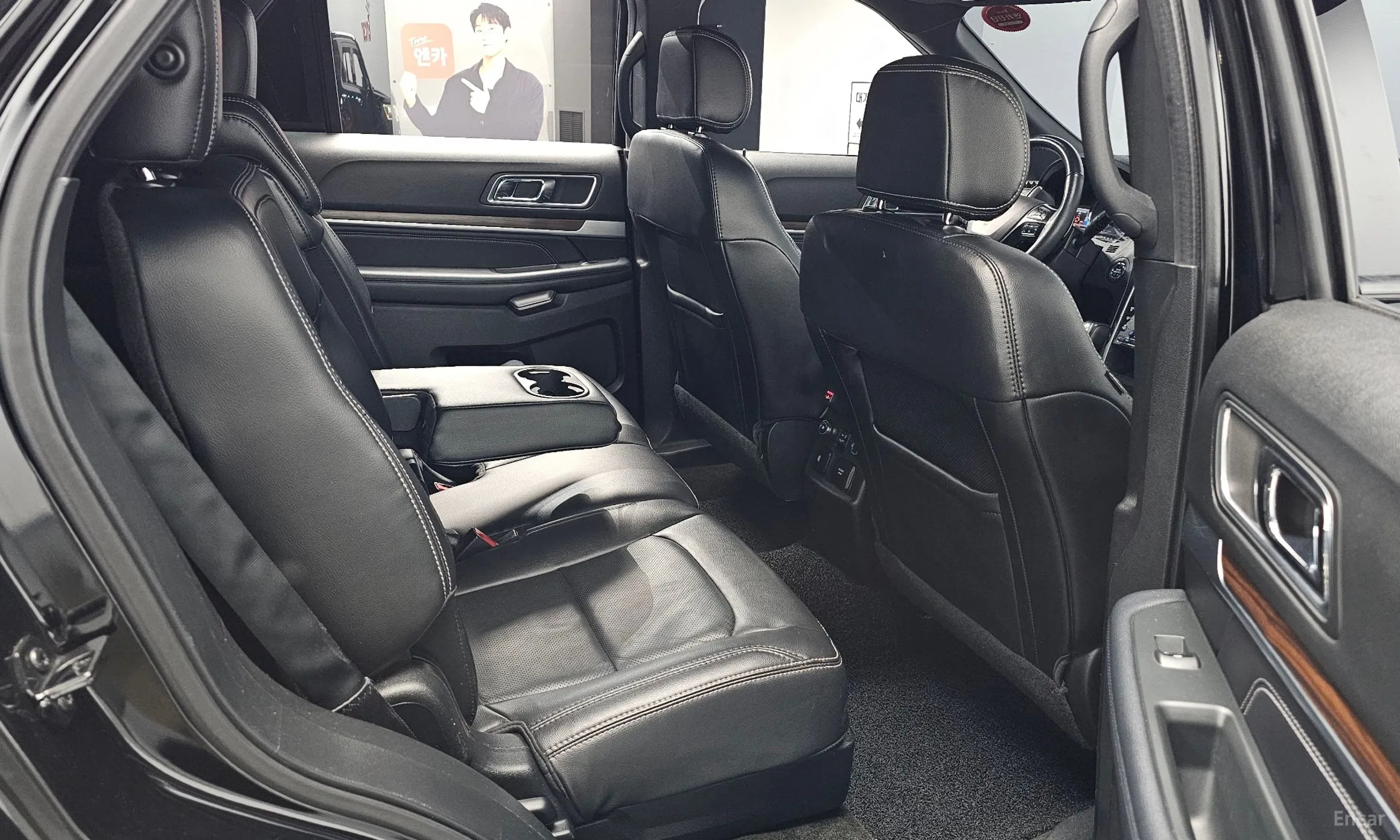 Ford Explorer превью 11