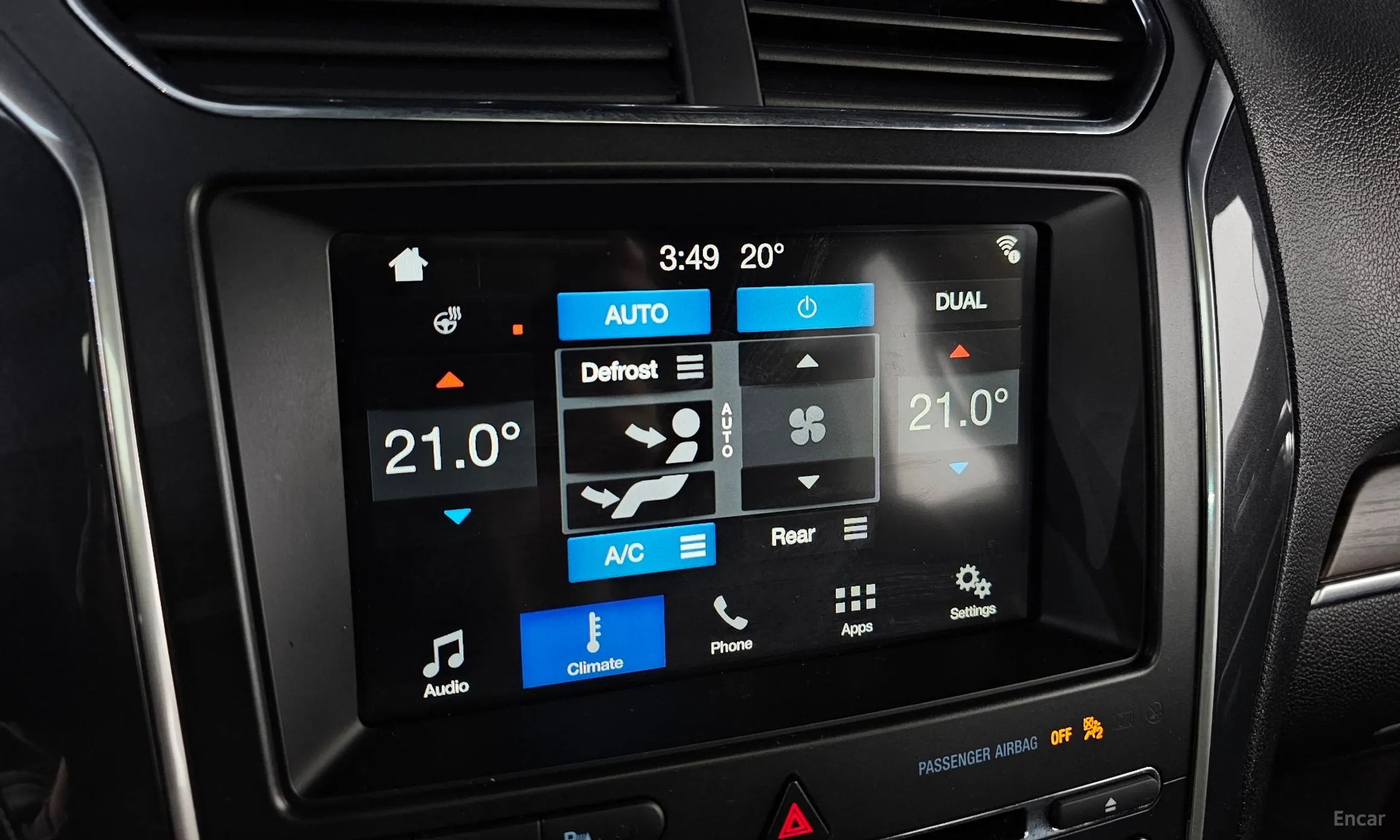 Ford Explorer превью 16