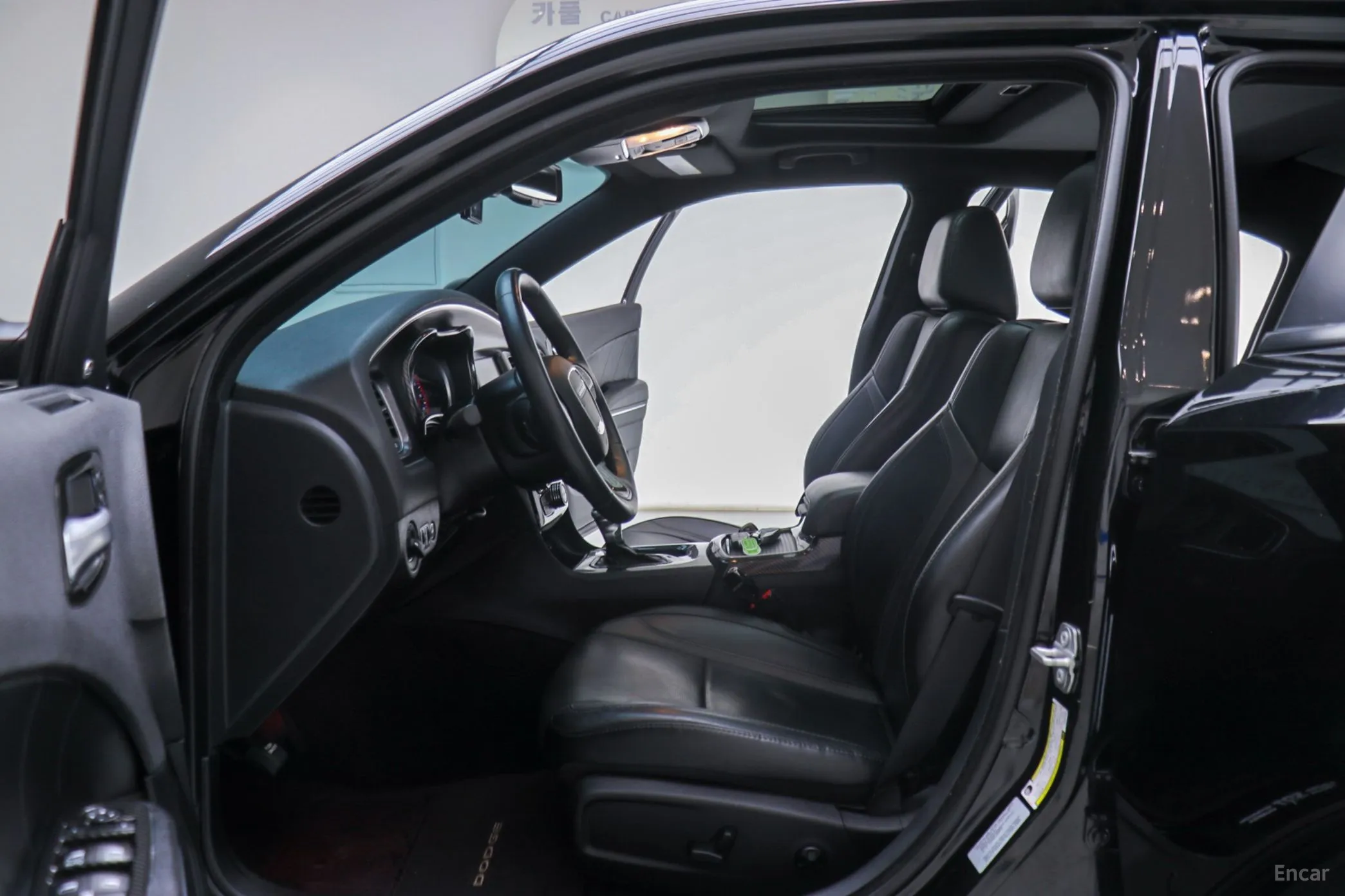 Dodge Charger превью 11