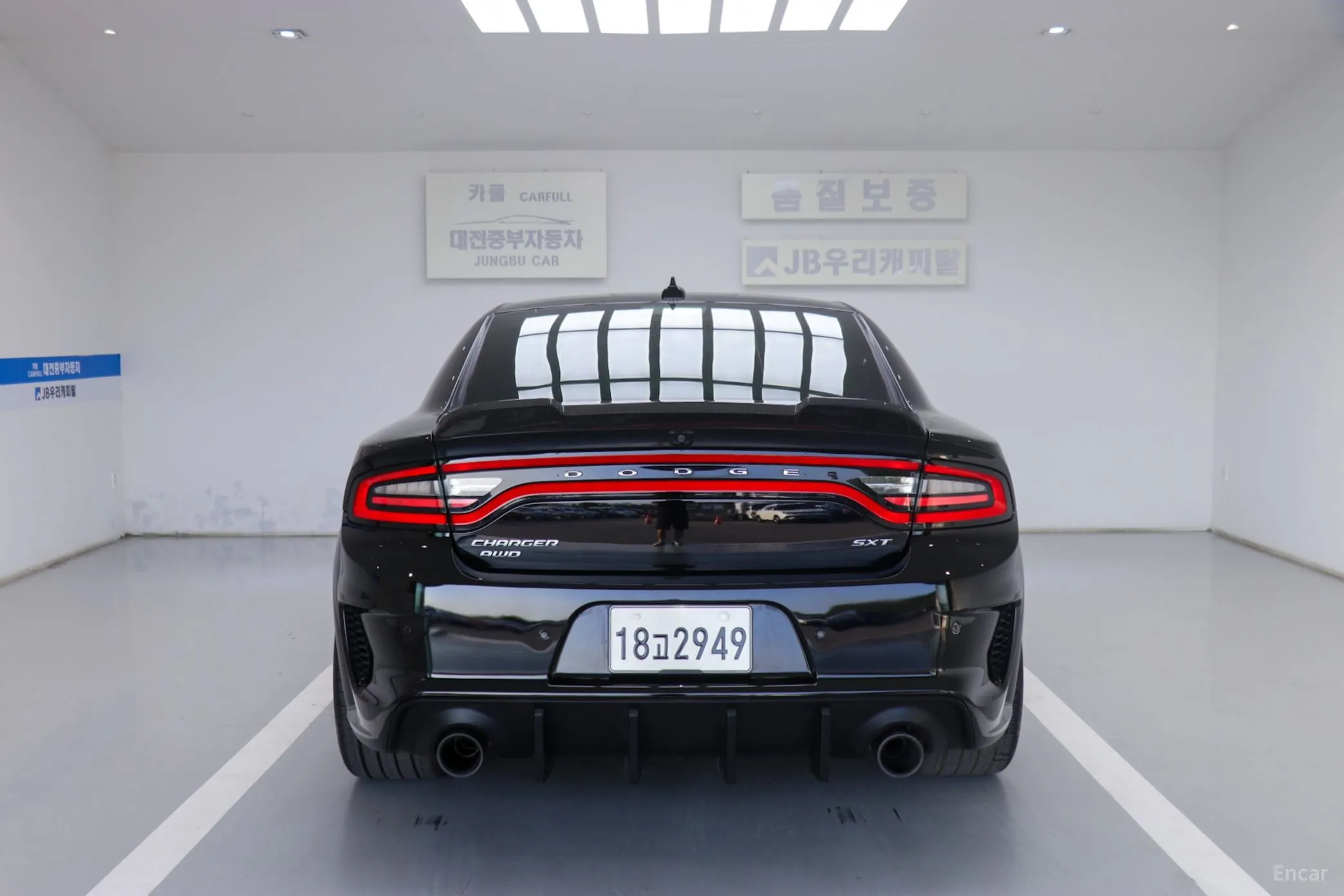 Dodge Charger превью 6
