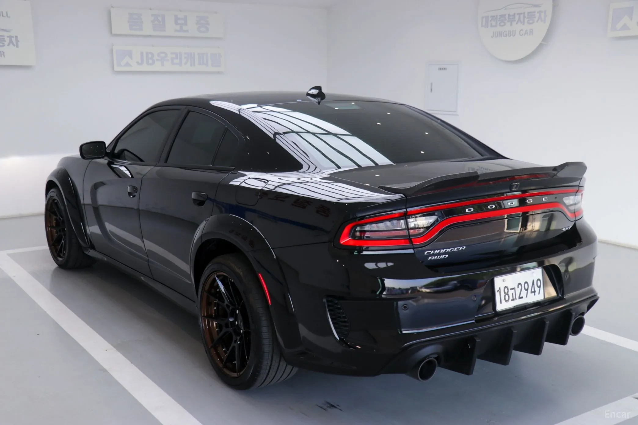 Dodge Charger превью 7